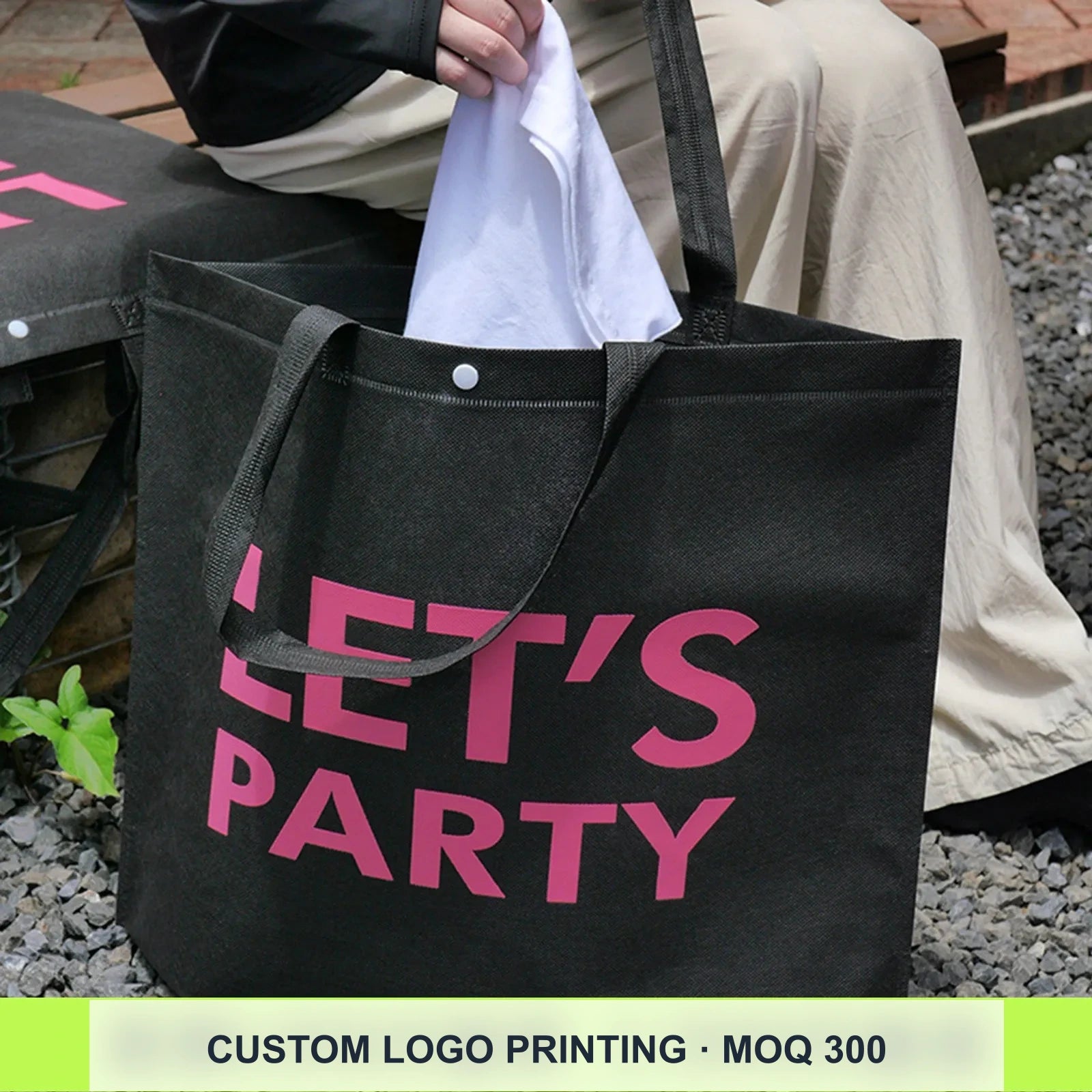 17-Style Extra-Thick Snap-Closure Non-Woven Shopping Bags — Black & Rose Pink