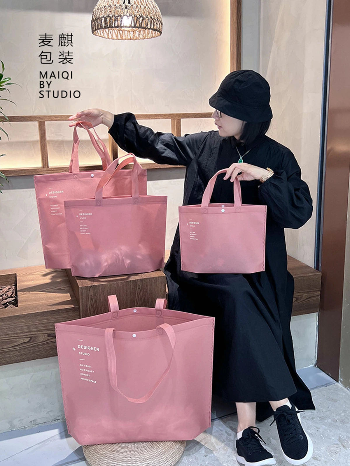 18-Style Premium Non-Woven Tote Bags for Apparel Stores product view 1