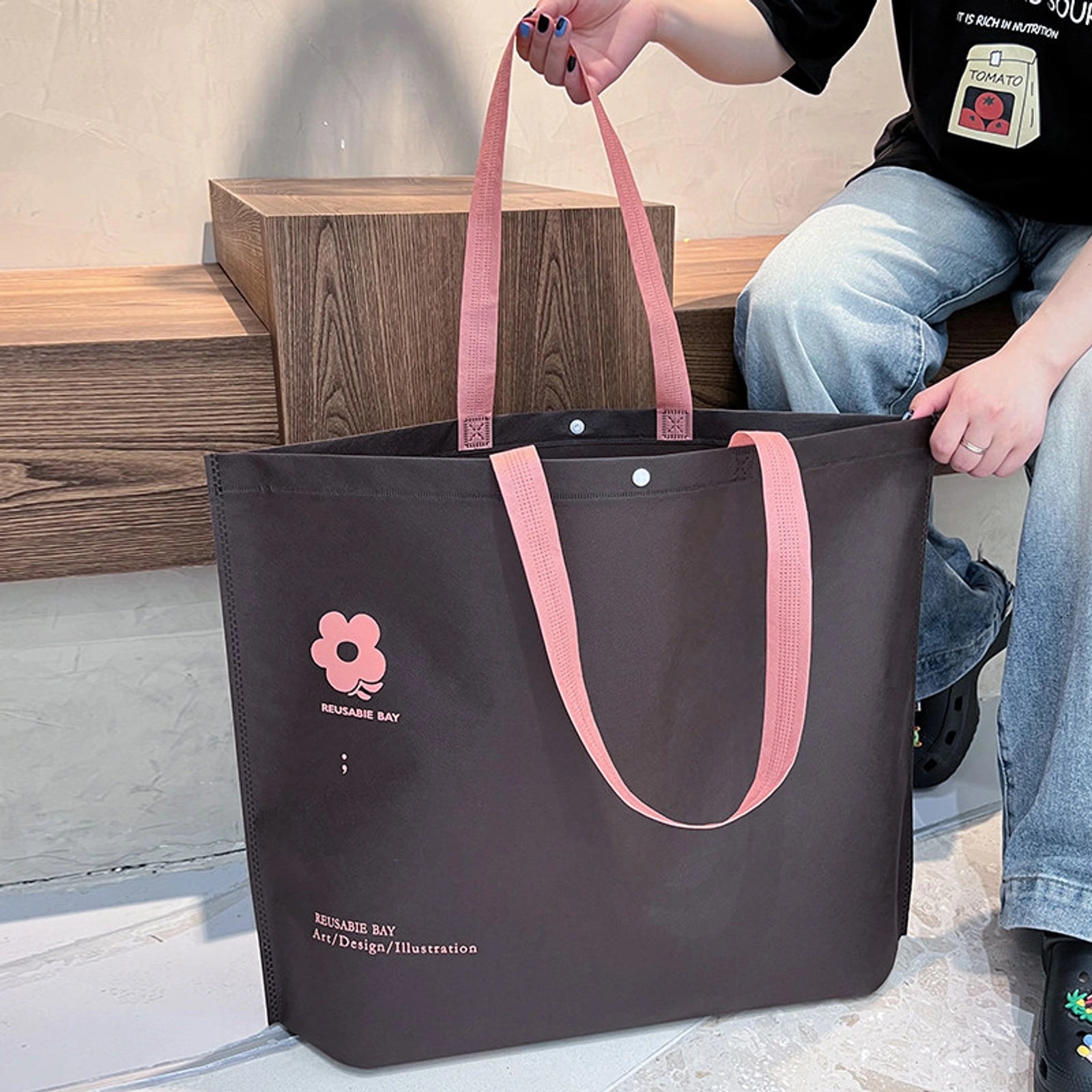 18-Style Premium Non-Woven Tote Bags for Apparel Stores — Sunflower Print