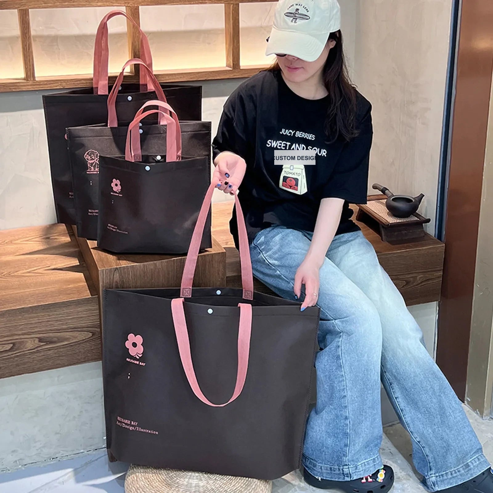 20-Style Snap-Closure Non-Woven Tote Bags for Boutiques — Floral Moments
