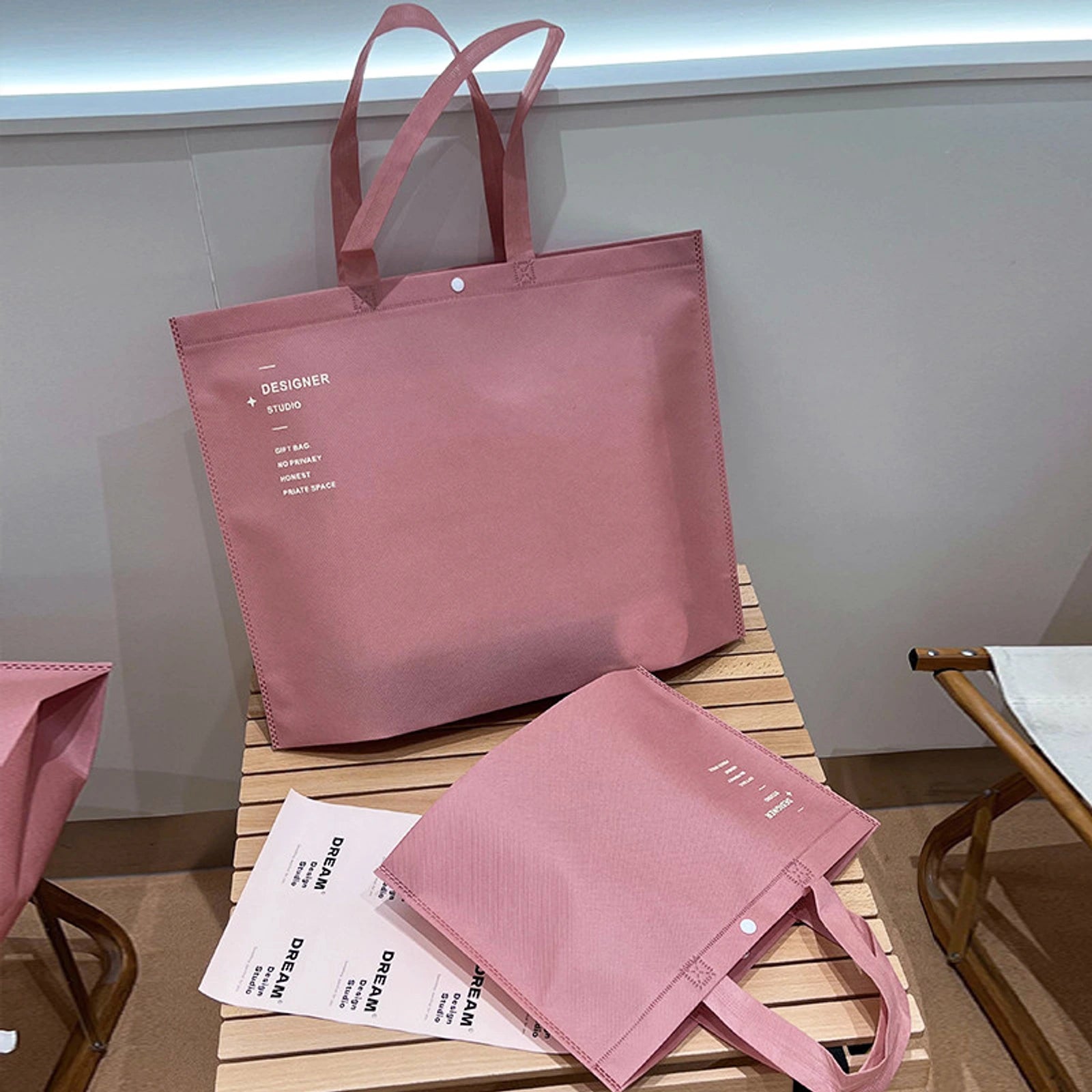 20-Style Snap-Closure Non-Woven Tote Bags for Boutiques — Mousse Pink