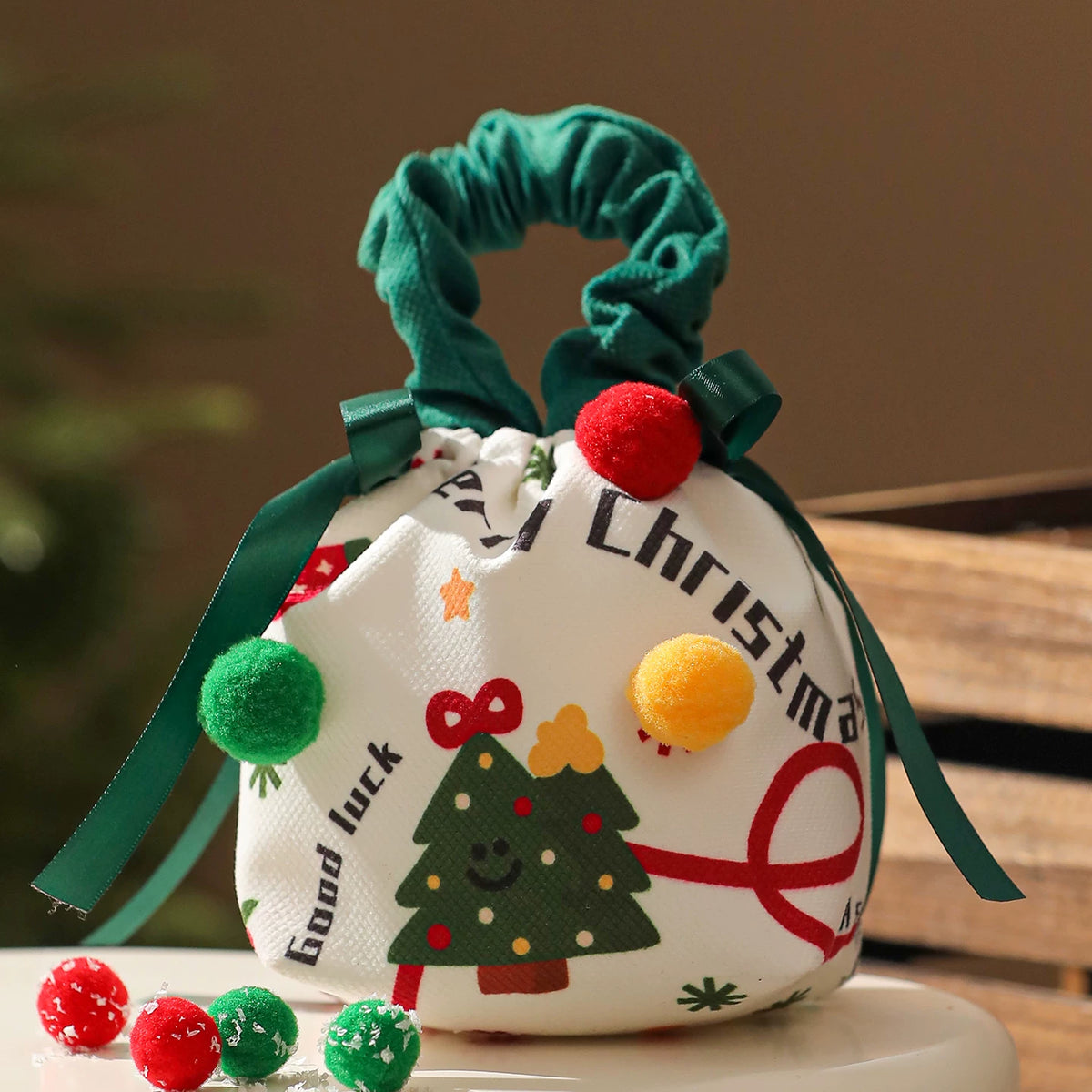 Oval Christmas Gift Bags with Carry Handles – variant 41650020975