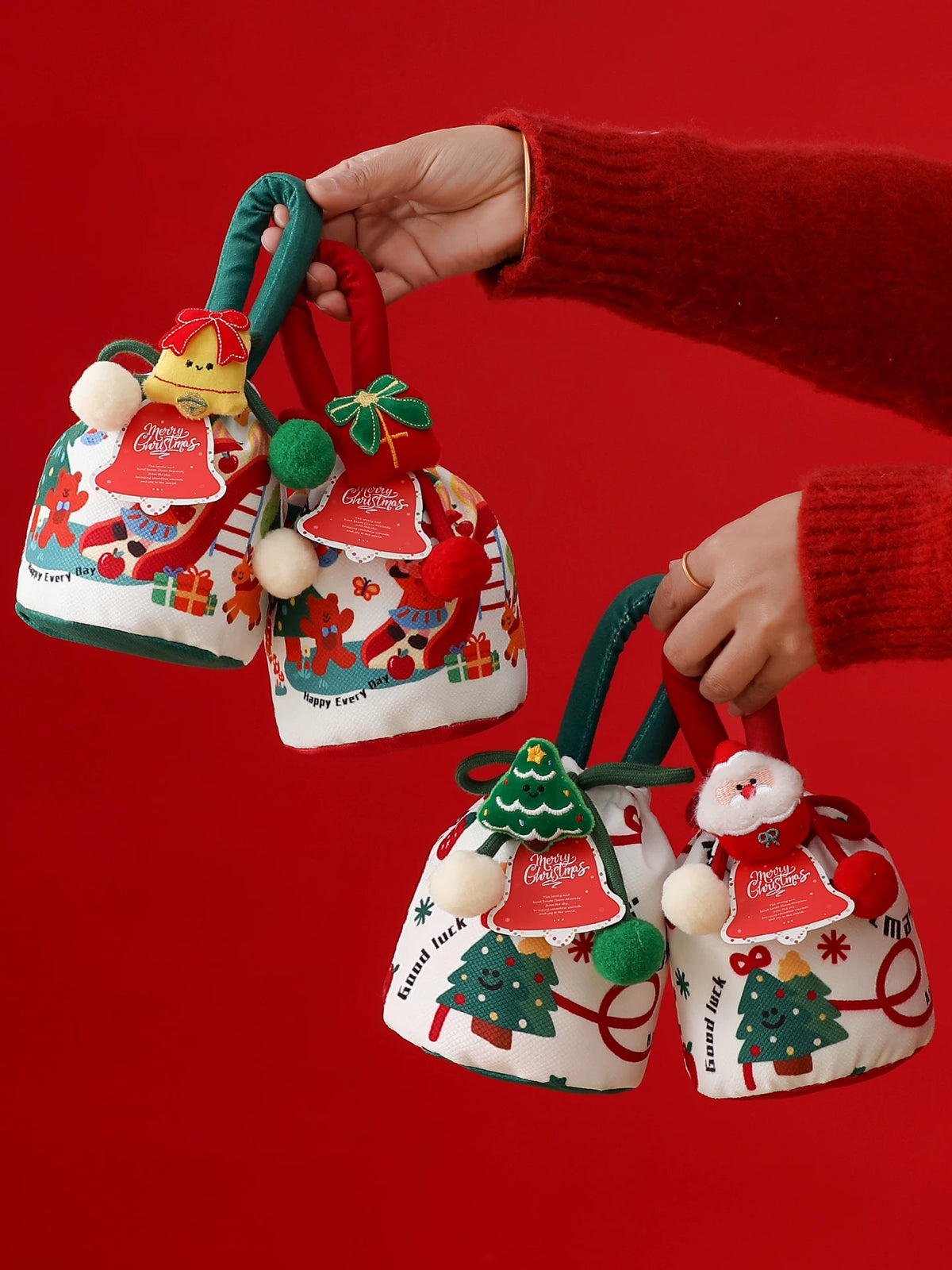 Oval Christmas Gift Bags with Carry Handles – gallery 04
