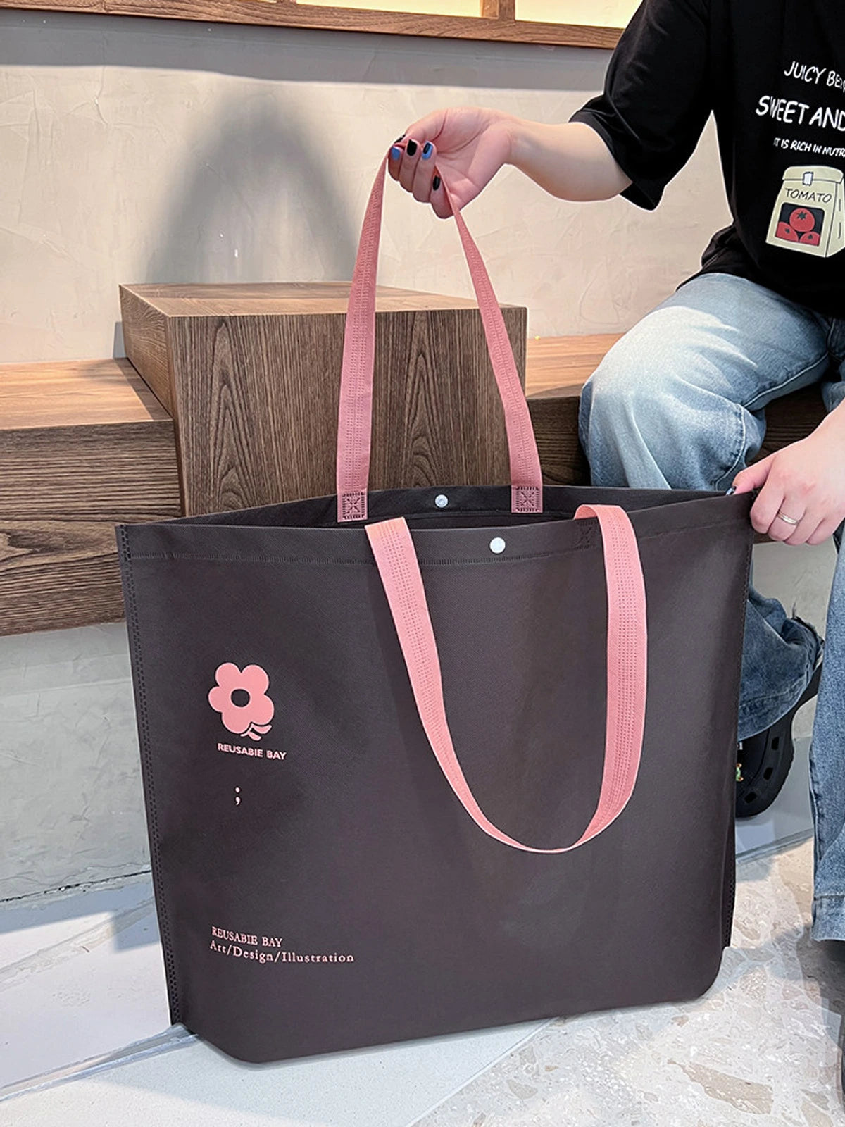 Ancora-Red Non-Woven Tote Bags — 4 Styles product view 3
