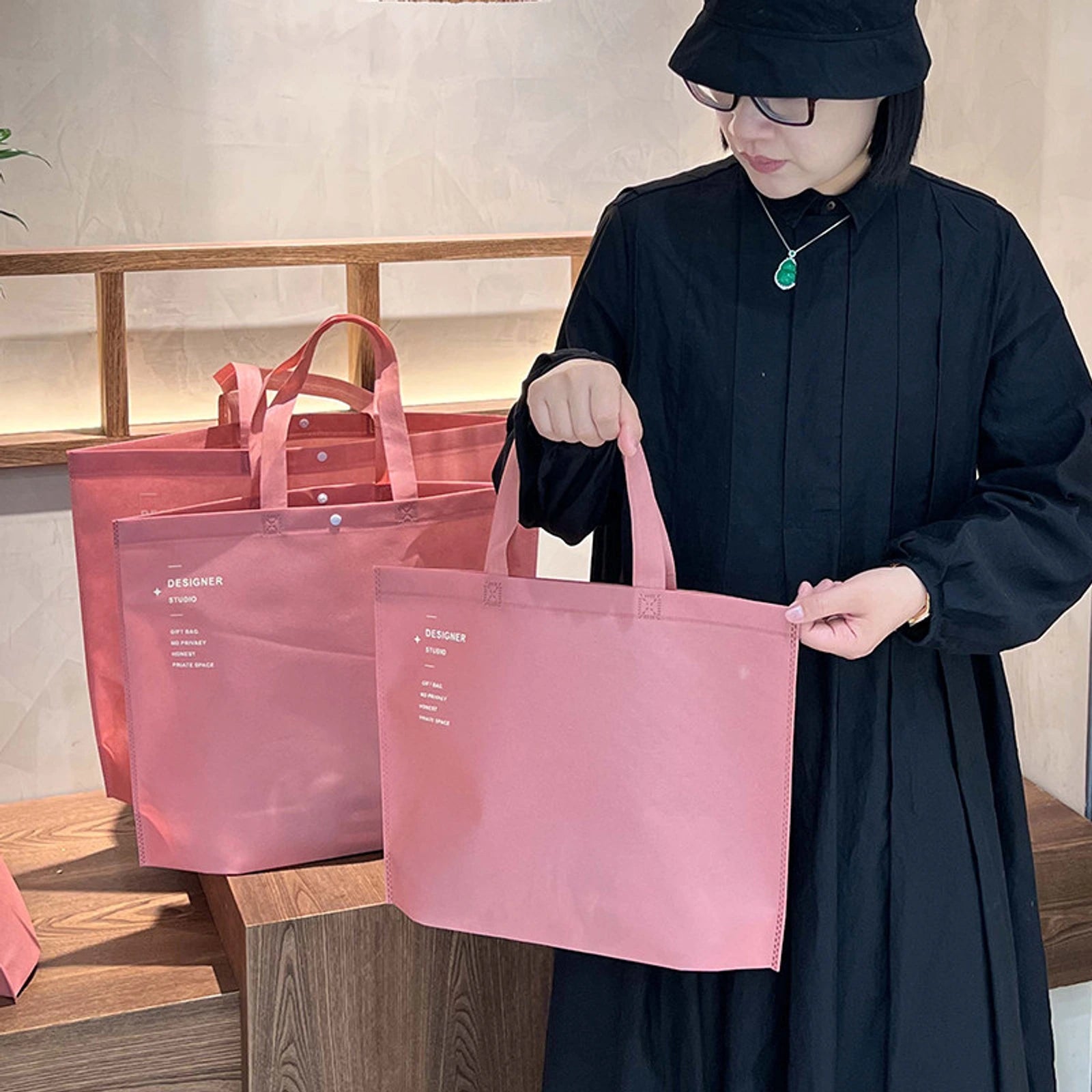 Ancora-Red Non-Woven Tote Bags — 4 Styles — Pink