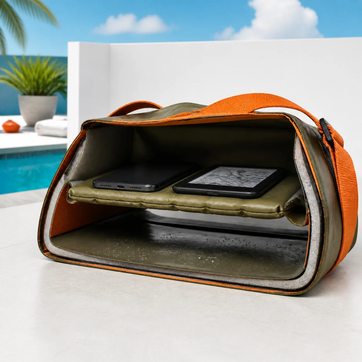 Padded digital device compartment in a custom beach bag