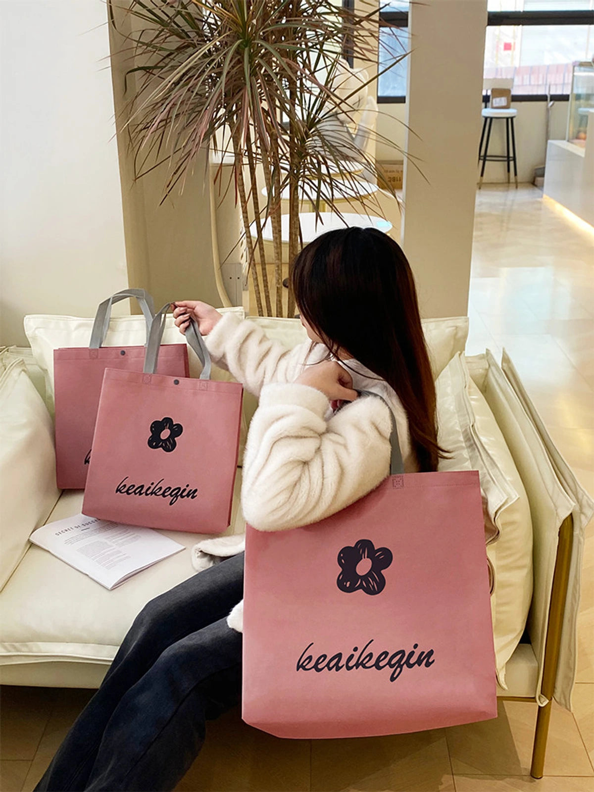 Boutique Non-Woven Garment Packaging Bags — 5 Styles product view 1