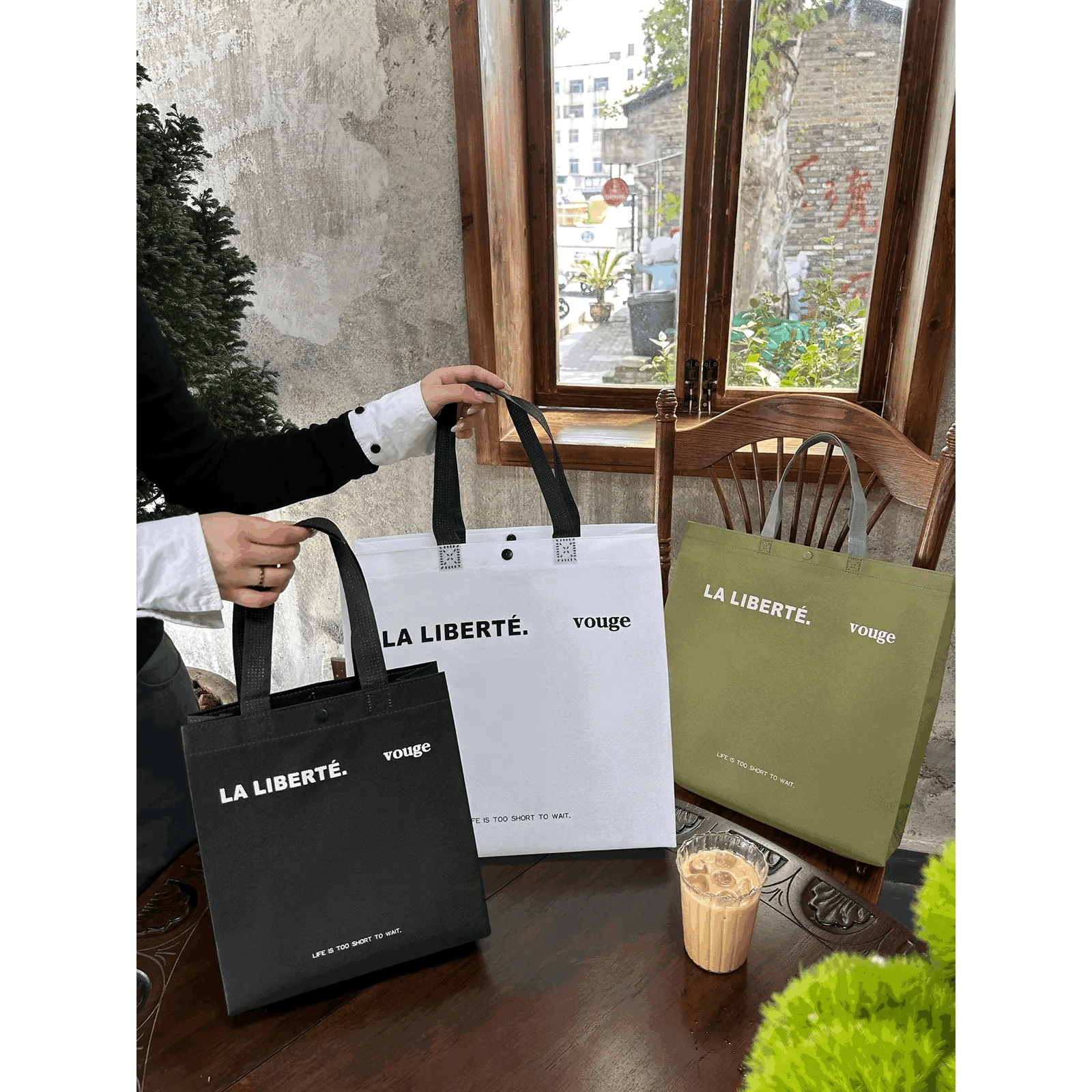 Boutique Non-Woven Tote Bags — 12 Styles animated product view 1