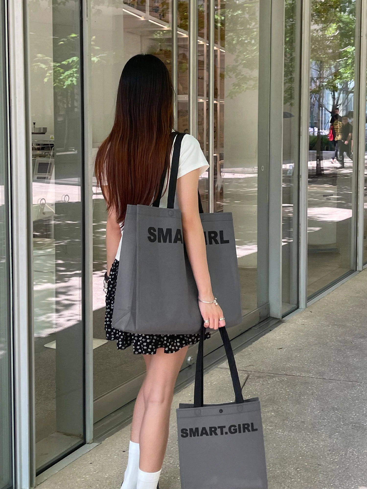 Boutique Non-Woven Tote Bags — 5 Styles product view 4