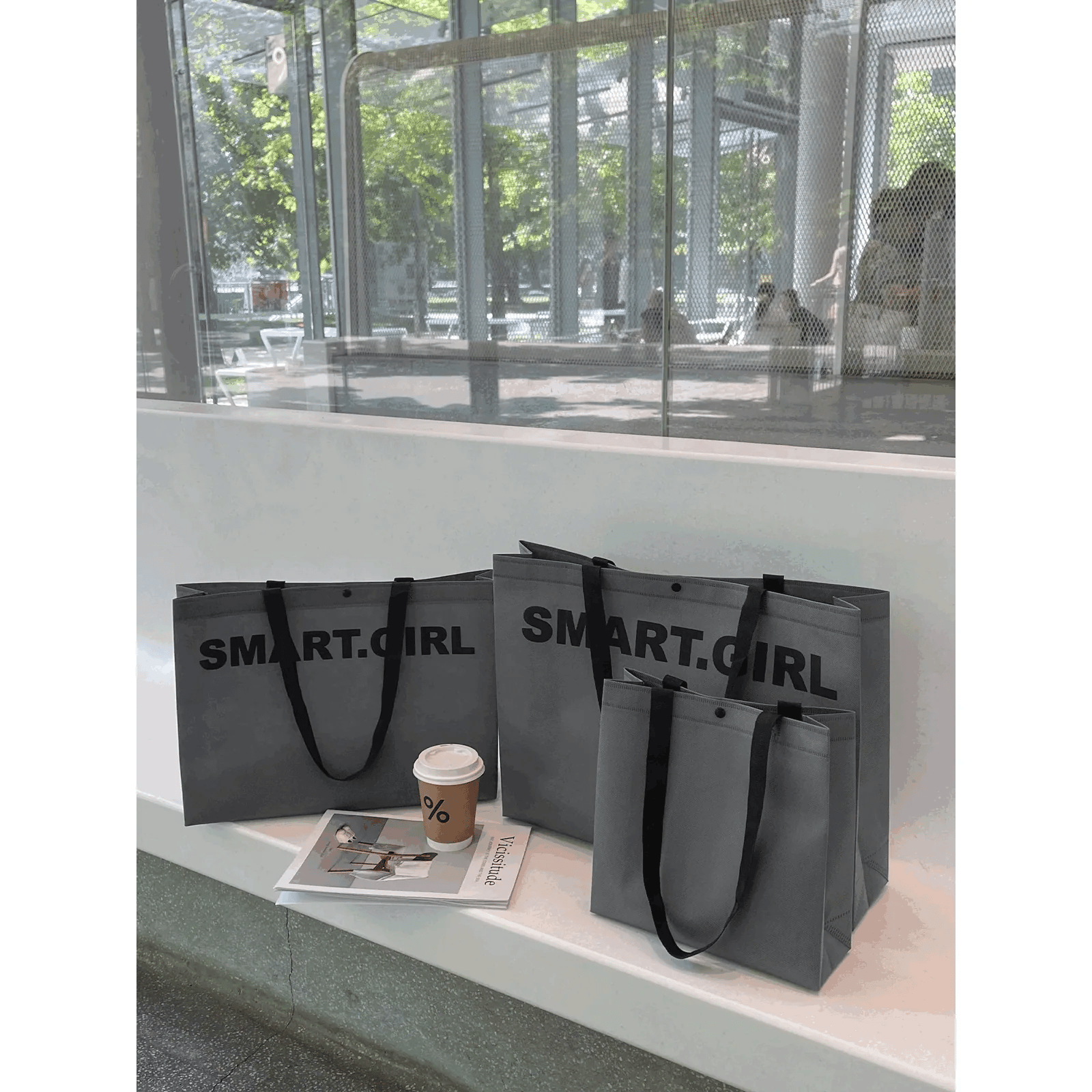 Boutique Non-Woven Tote Bags — 5 Styles animated product view 1