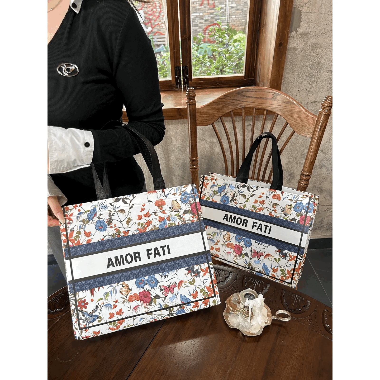 Boutique Non-Woven Tote Bags — 6 Styles animated product view 1