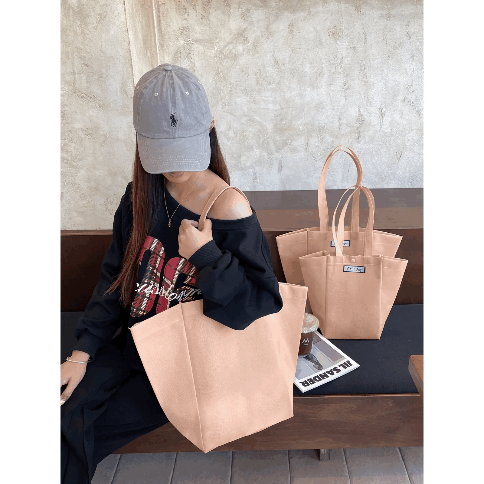 Boutique Non-Woven Tote Bags — 6 Styles animated product view 1