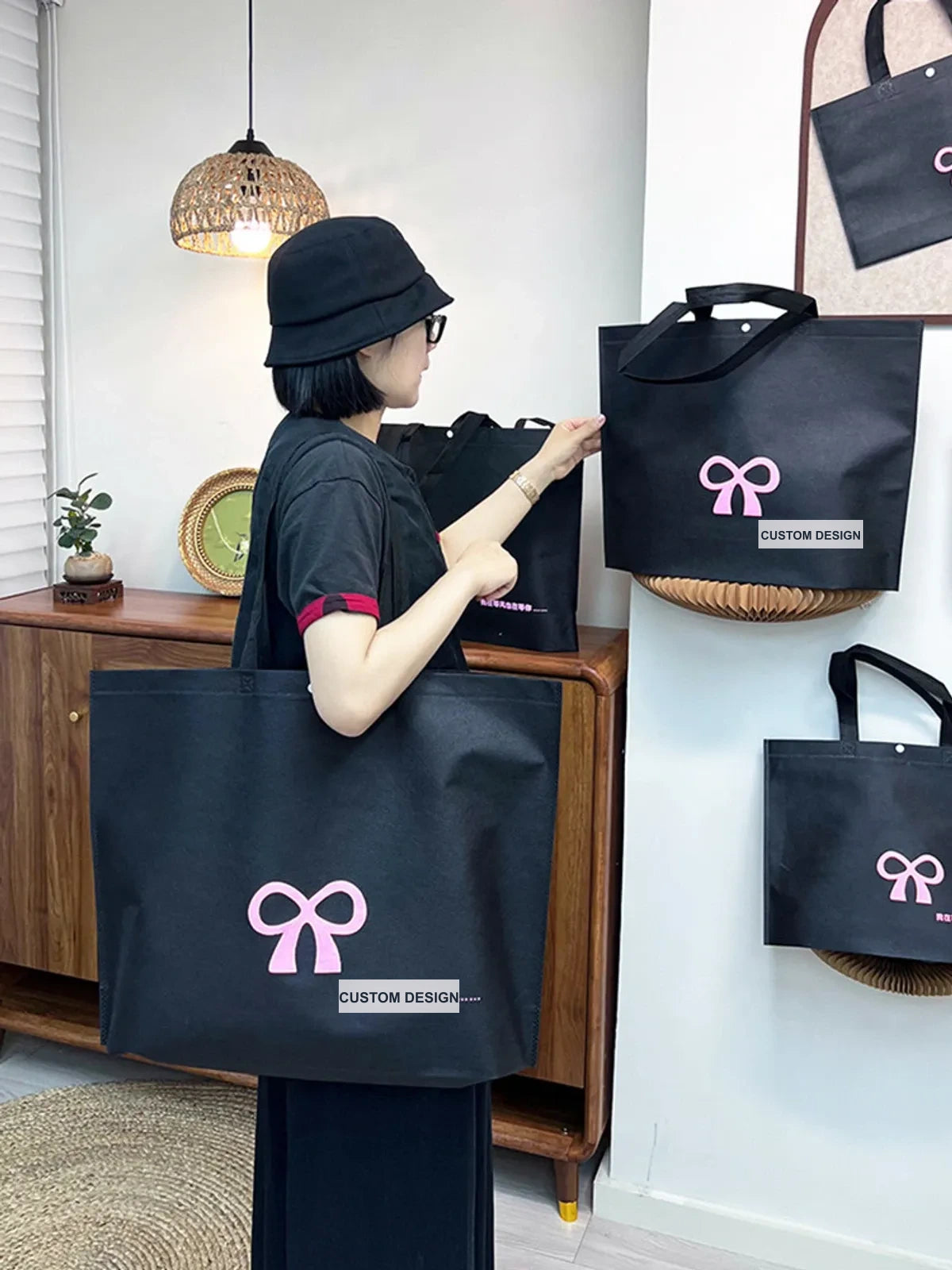 Bow Print Large-Capacity Non-Woven Tote Bags — 12 Styles product view 1