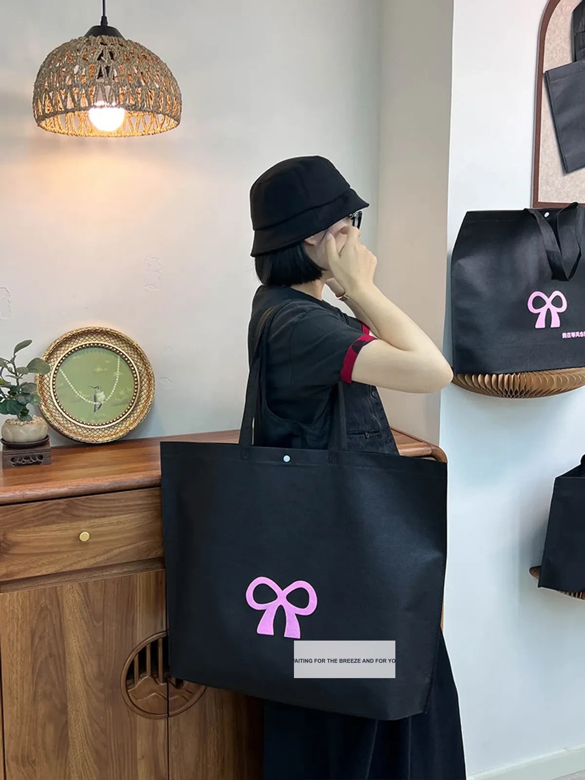 Bow Print Large-Capacity Non-Woven Tote Bags — 12 Styles product view 2