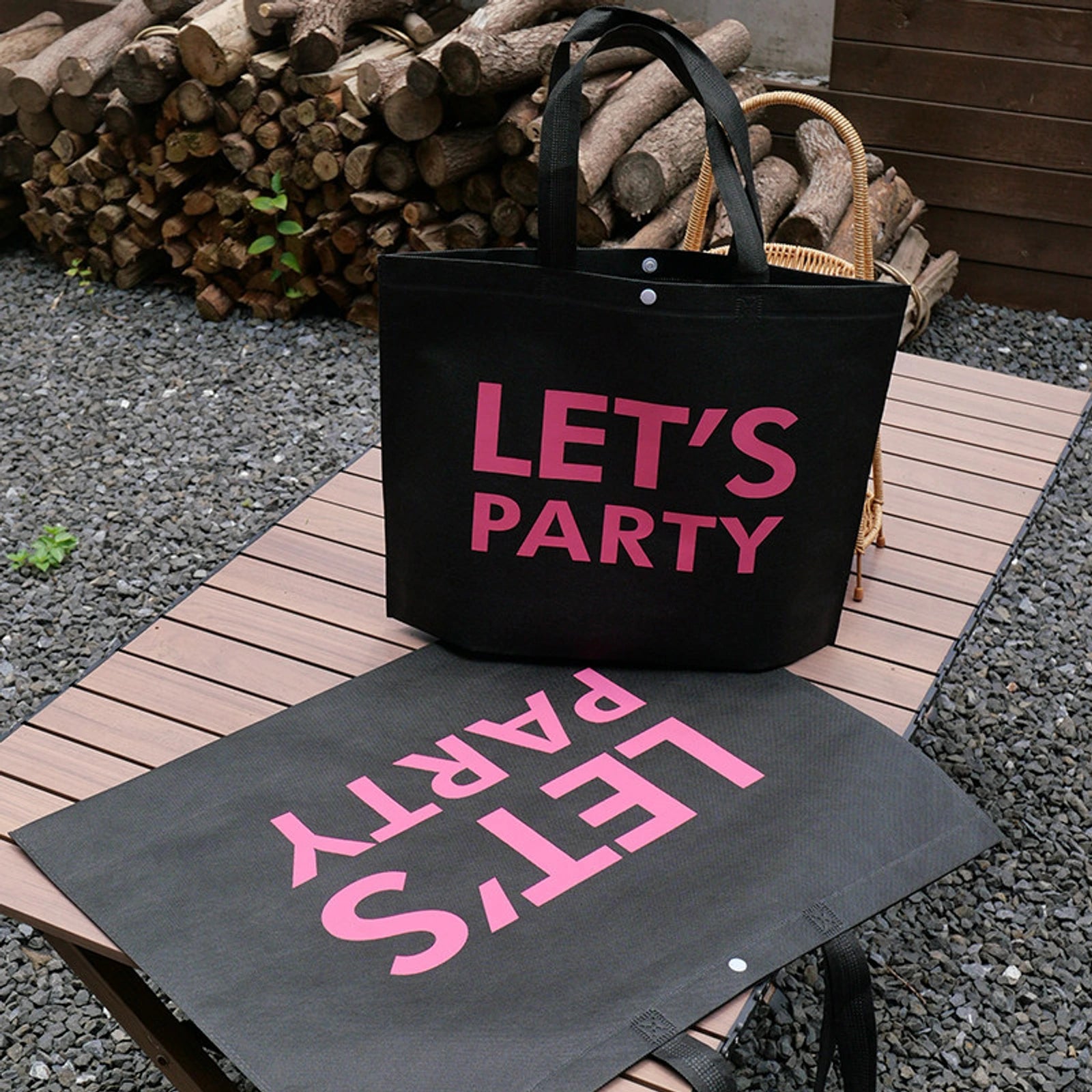 Bow Print Large-Capacity Non-Woven Tote Bags — 12 Styles — Large — Capacity — BlackHot Pink Print