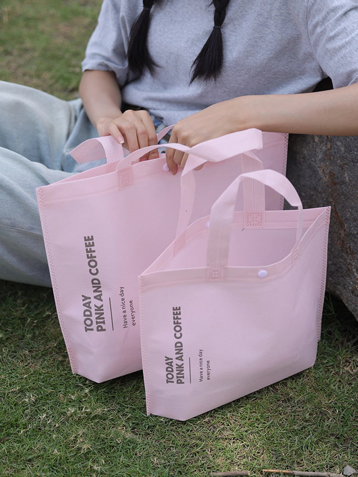 Cedar-Green Non-Woven Tote Bags — 15 Styles product view 4
