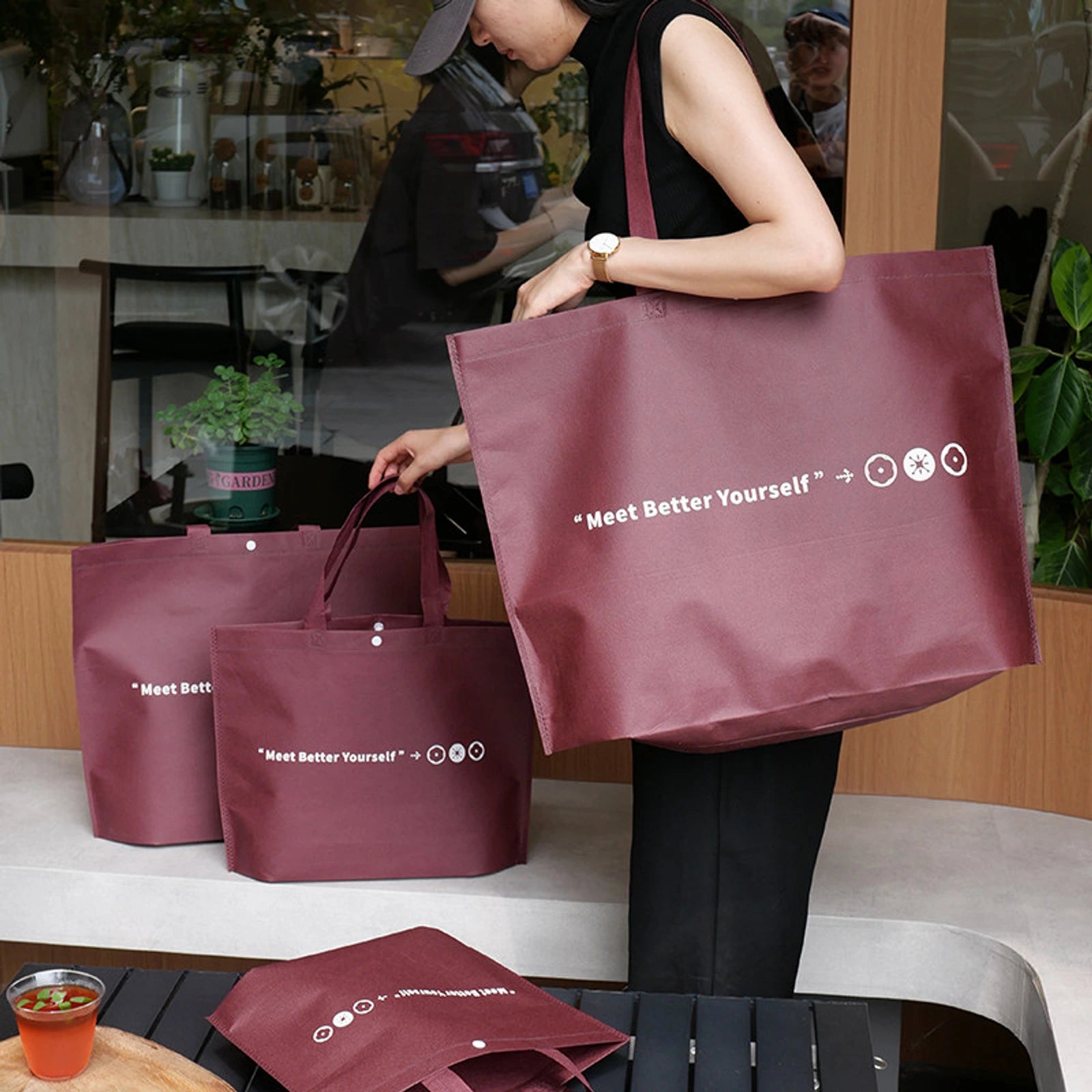 Cedar-Green Non-Woven Tote Bags — 15 Styles — — Ancora Red