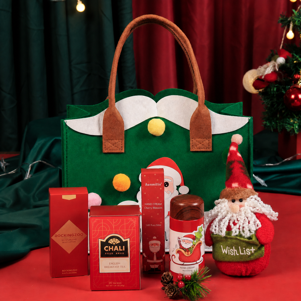 Red felt Christmas gift tote with integrated handles and gift set 03