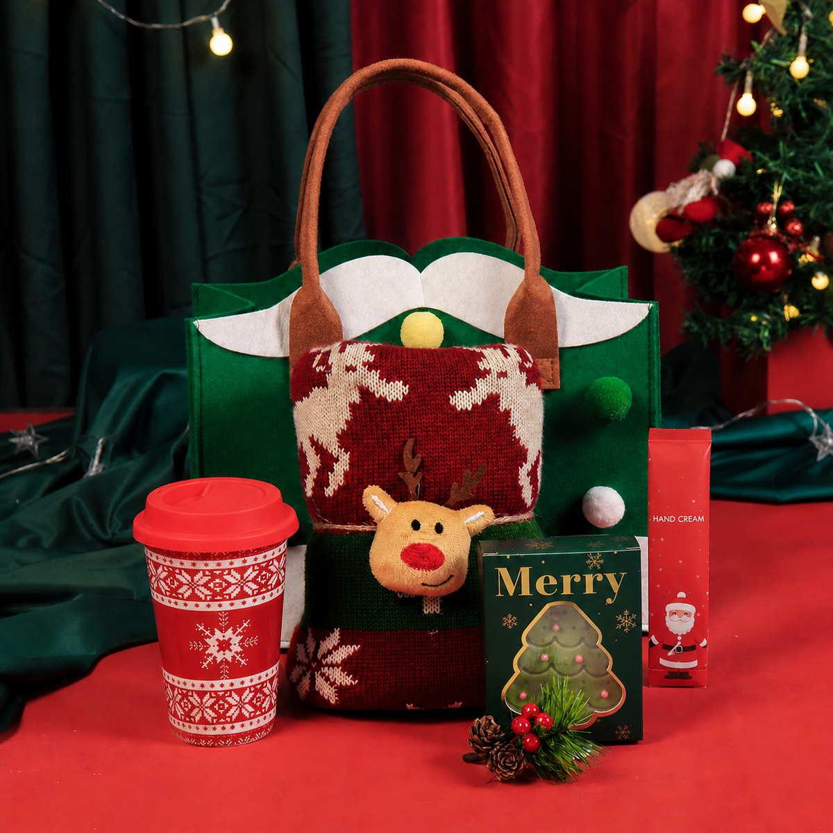 Green felt Christmas gift tote with integrated handles and gift set 04