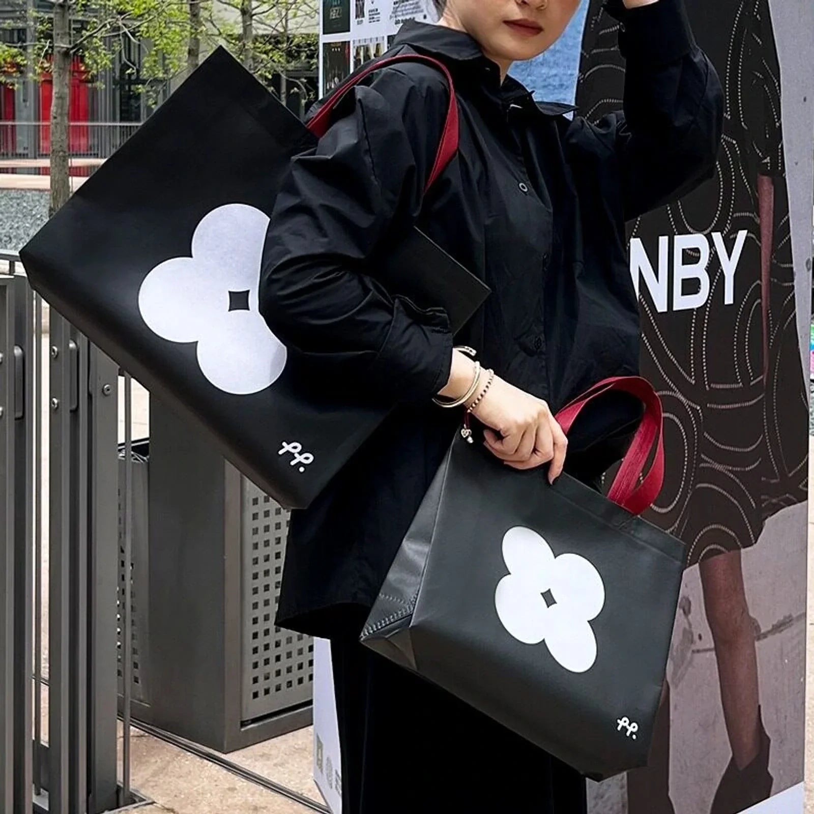 Floral Printed Non-Woven Tote Bags product view 1