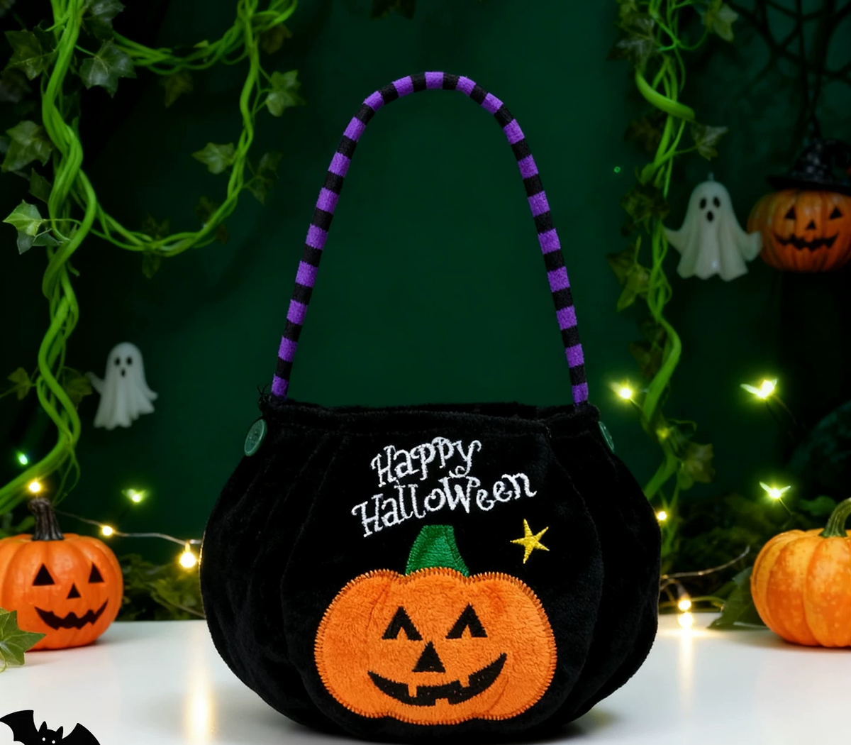 Smiling pumpkin velvet Halloween trick-or-treat bag