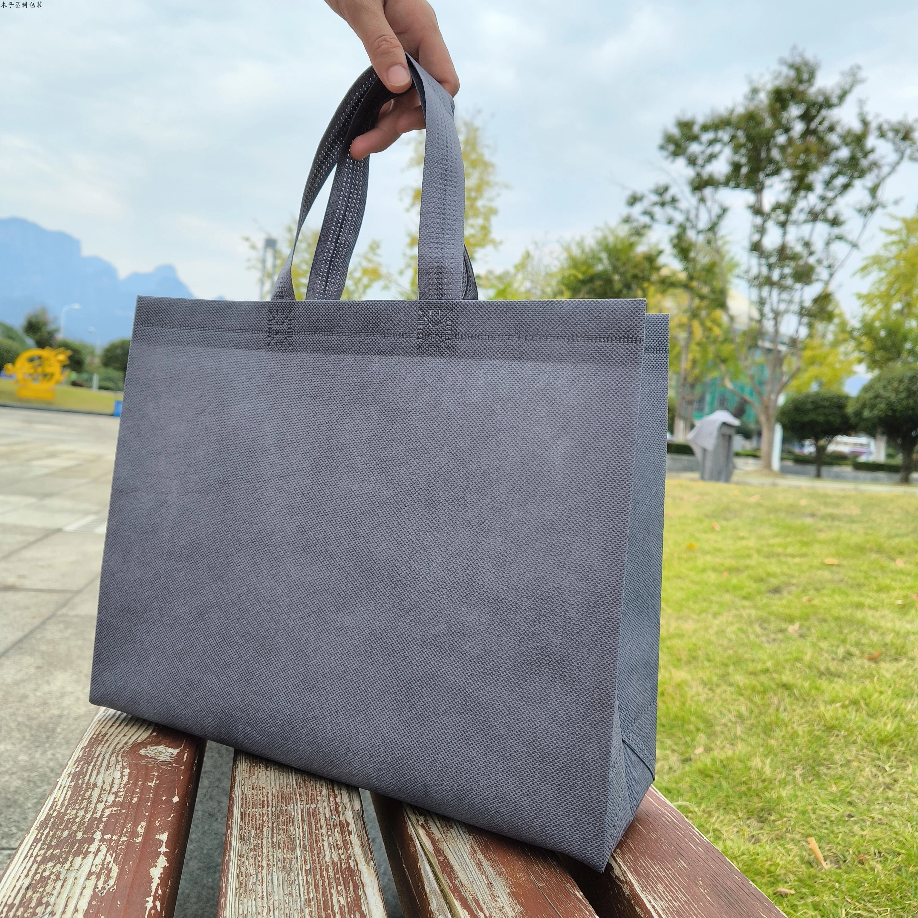 Gray heavy-duty non-woven tote bags — 25 colors