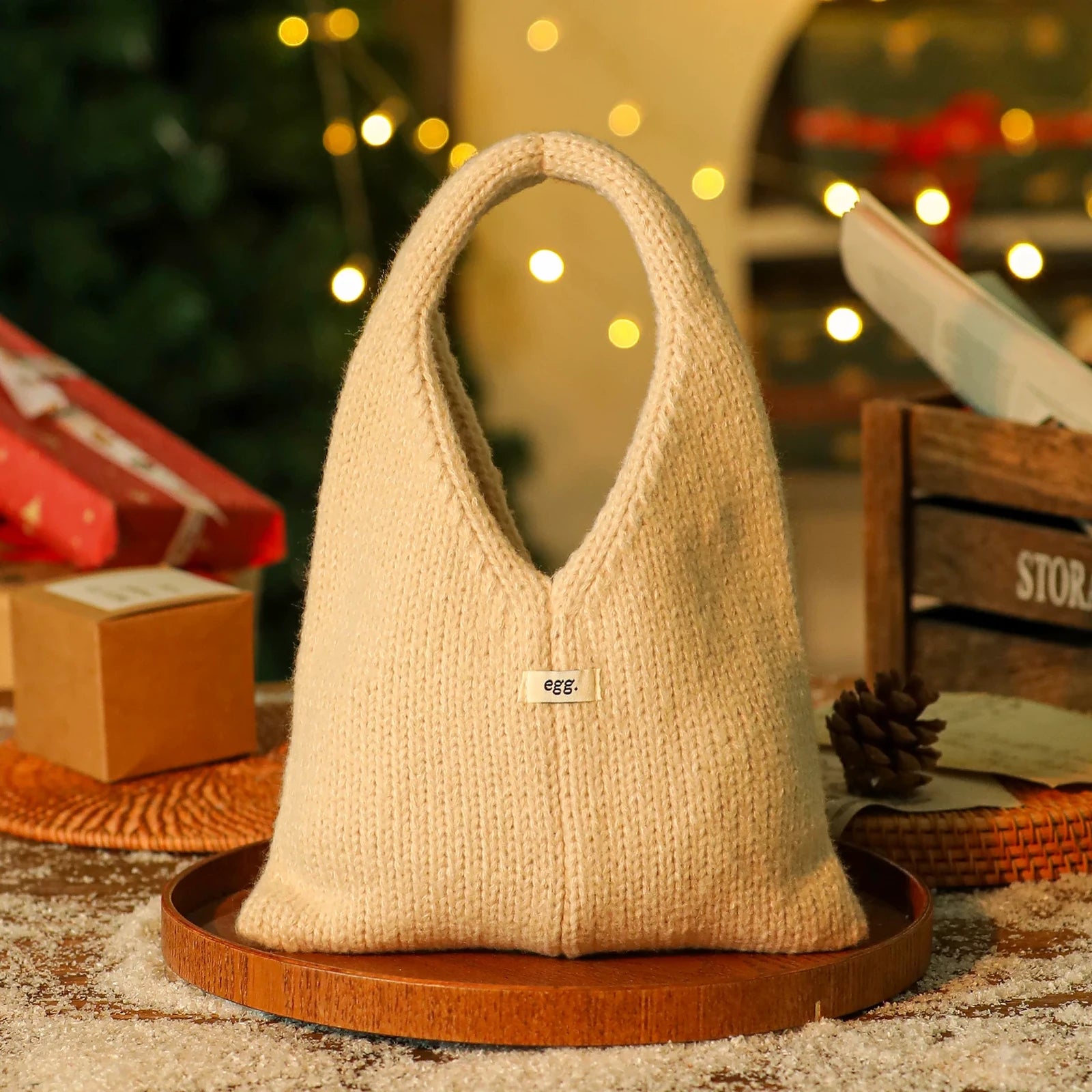 Knitted Christmas Gift Bags with Integrated Handles – ready-stock variant