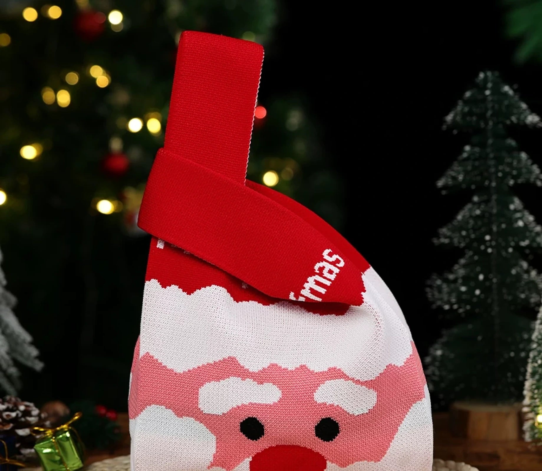Knitted Christmas Gift Bags with Loop Handles – ready-stock option