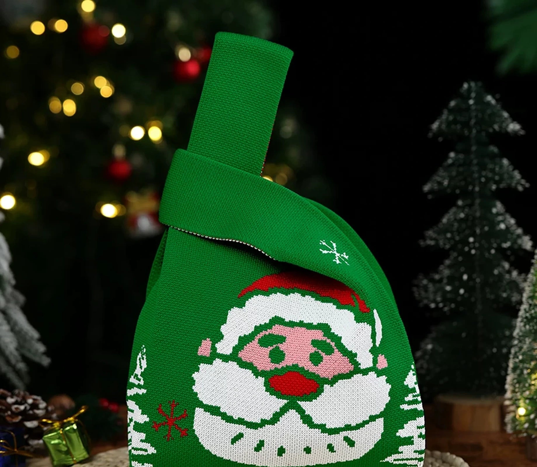 Knitted Christmas Gift Bags with Loop Handles – ready-stock option