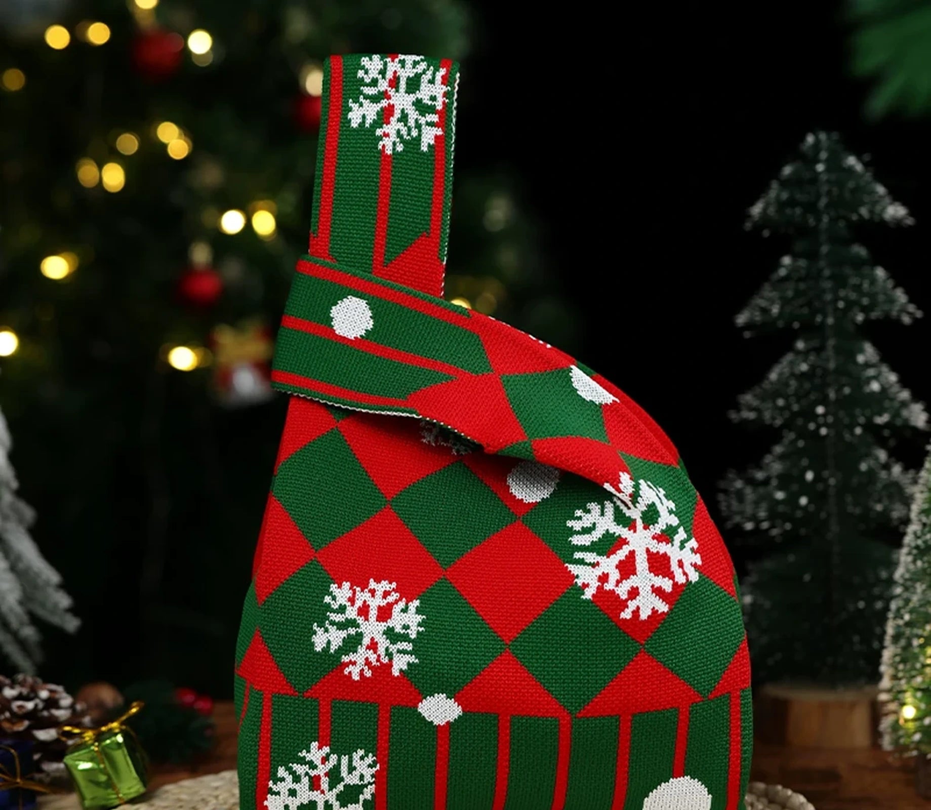 Knitted Christmas Gift Bags with Loop Handles – ready-stock option