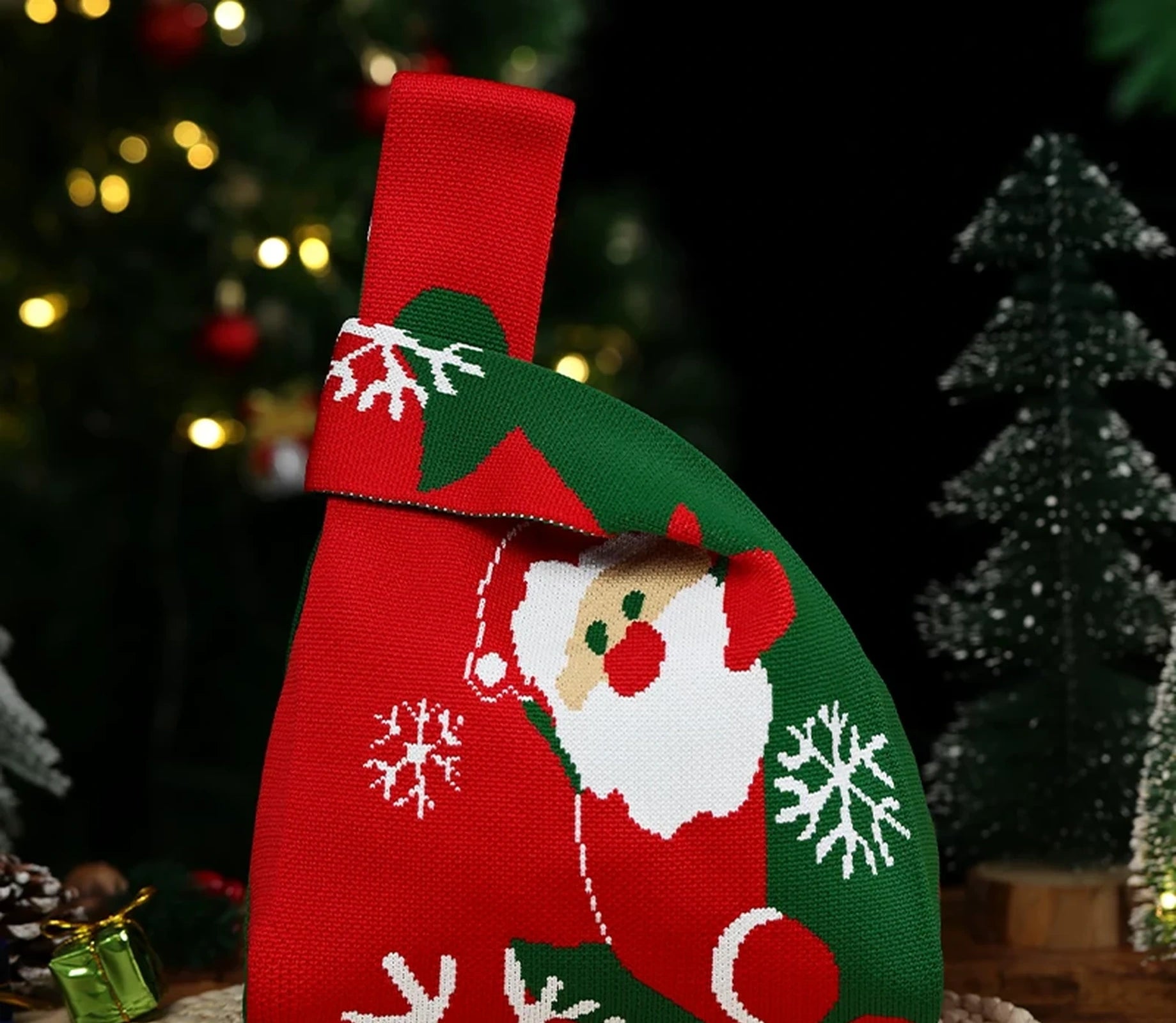 Knitted Christmas Gift Bags with Loop Handles – ready-stock option