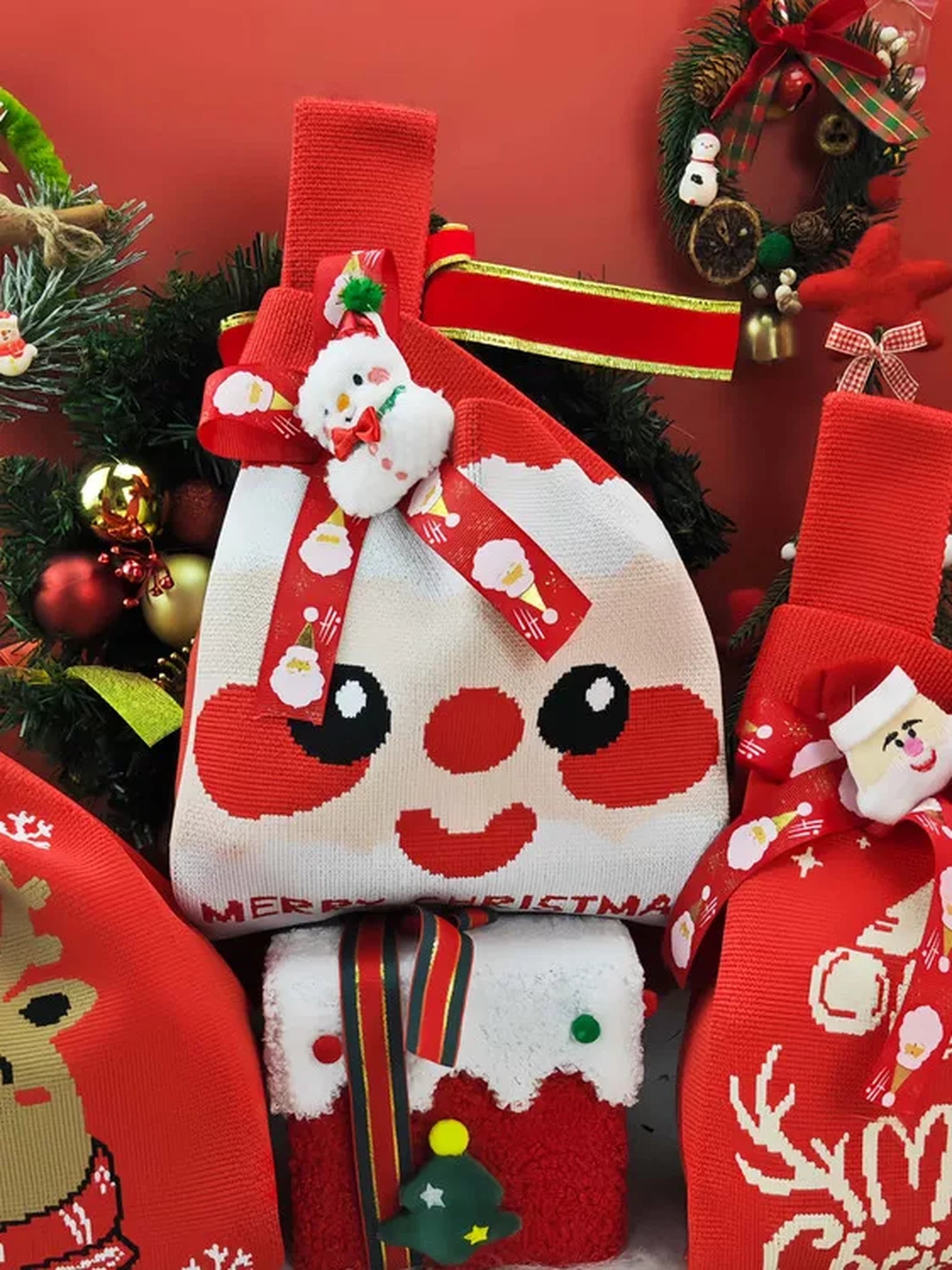 Knitted Christmas Gift Bags with Wrist Handles – product view 04