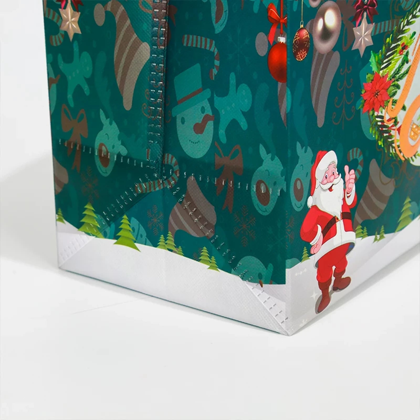 Laminated Non-Woven Christmas Shopping Gift Bags – product view