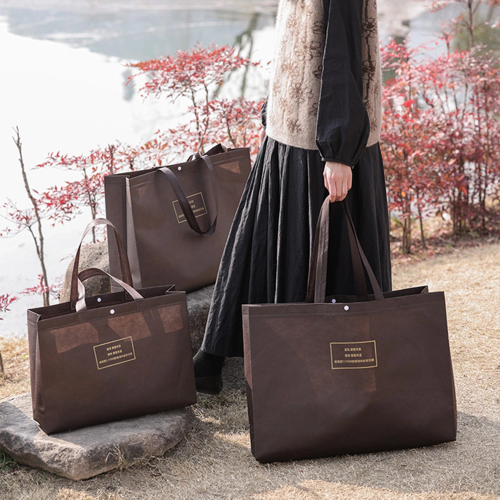 Large-Capacity Coffee-Brown Non-Woven Tote Bags — 5 Styles — Gusseted — Coffee Brown1
