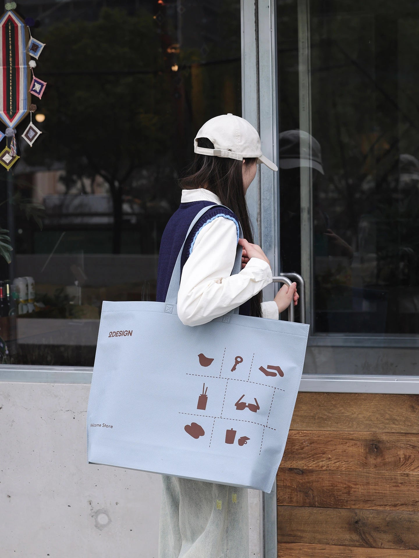 Large-Capacity Haze-Blue Non-Woven Tote Bags — 14 Styles product view 3