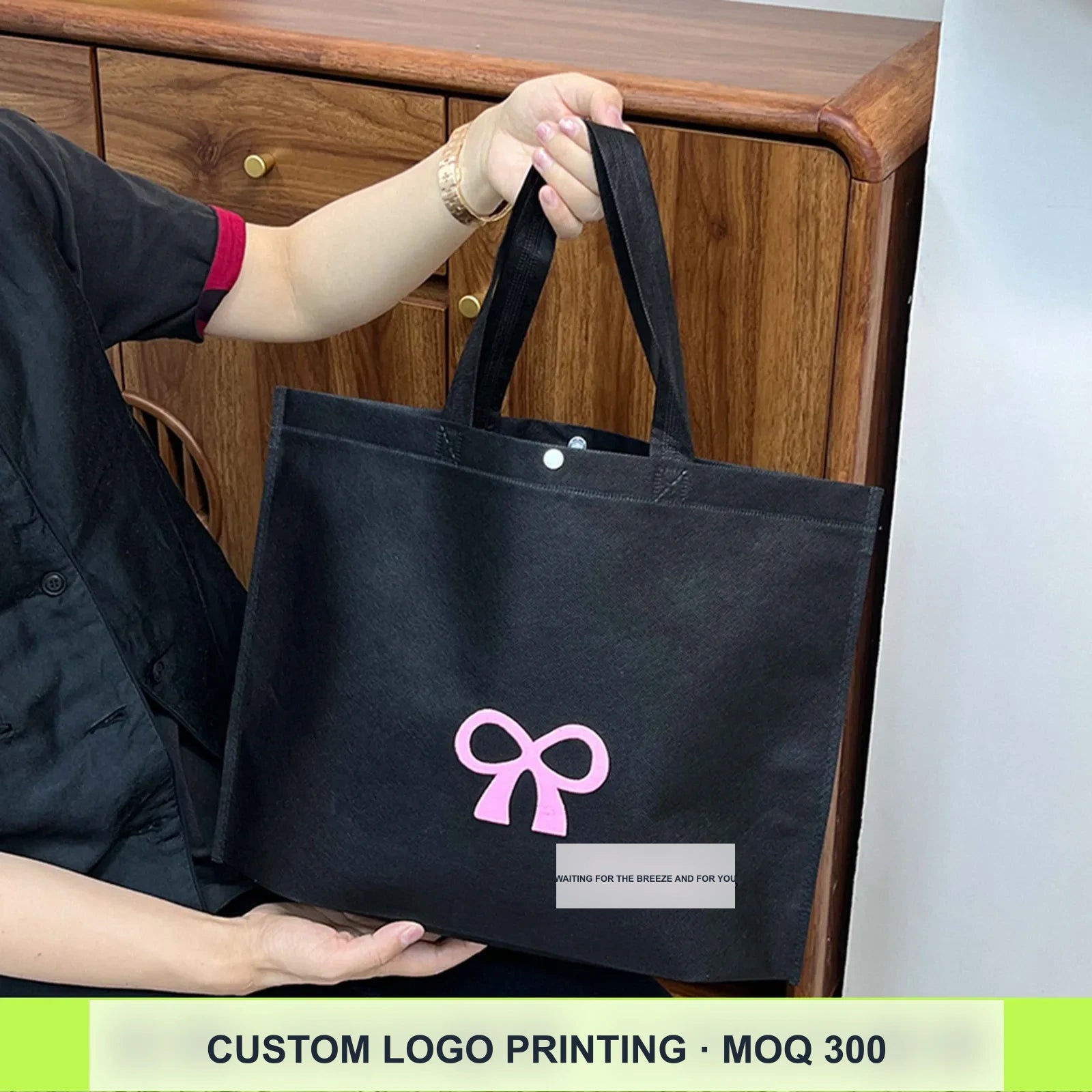 Large-Capacity Haze-Blue Non-Woven Tote Bags — 14 Styles — Large — Capacity — BlackBow Print