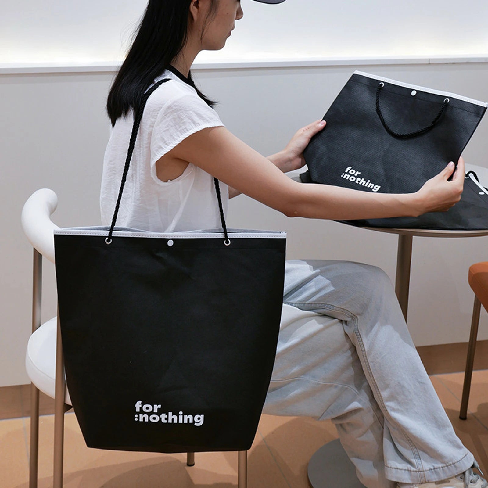 Large-Capacity Non-Woven Garment Packaging Bags — 8 Styles — Stitched — Black