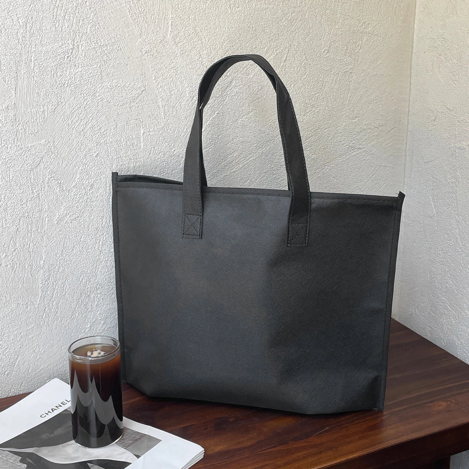 Large-Capacity Non-Woven Tote Bags — 10 Styles — Black Plain Tote