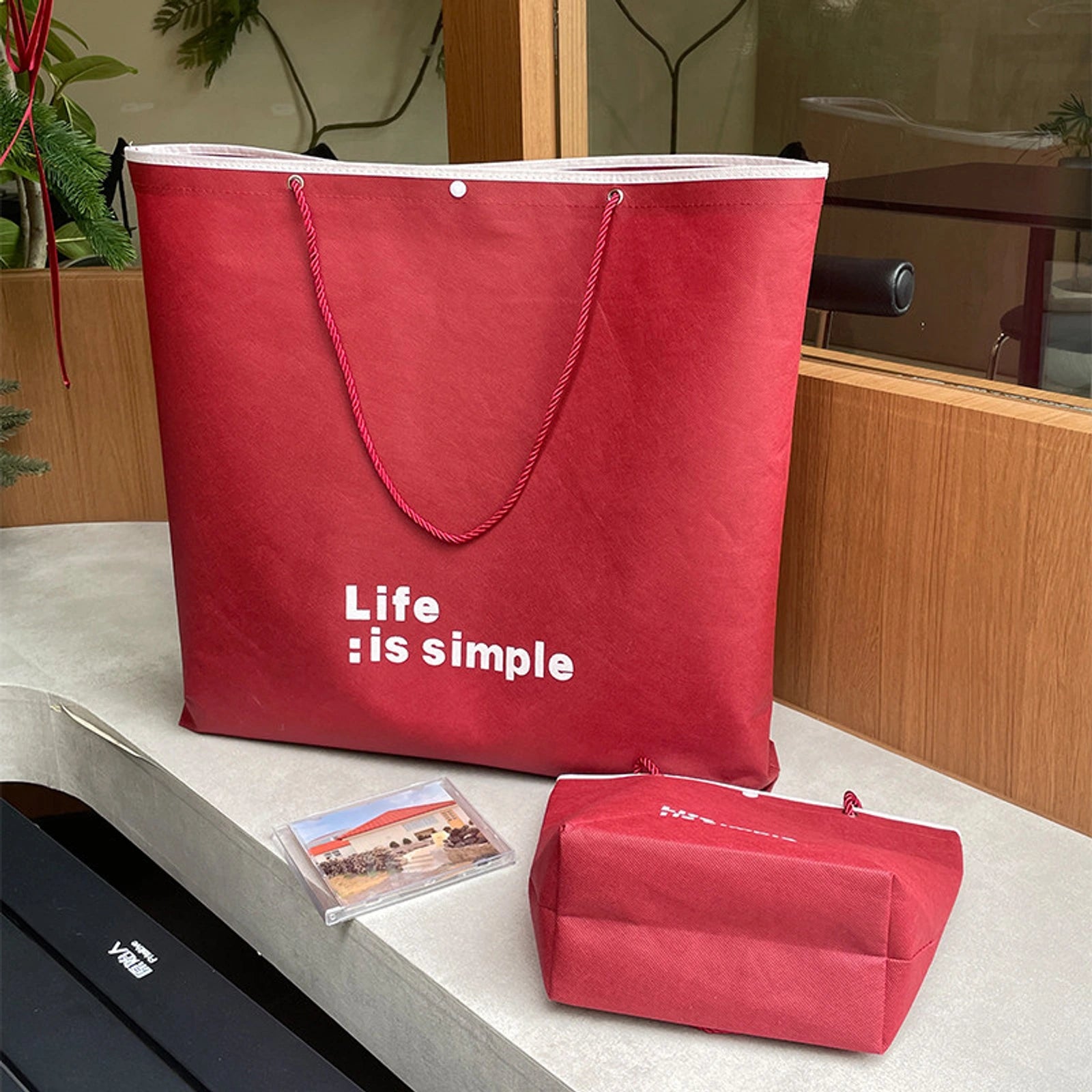 Large-Capacity Non-Woven Tote Bags — 10 Styles — Bucket Tote — Ancora Red