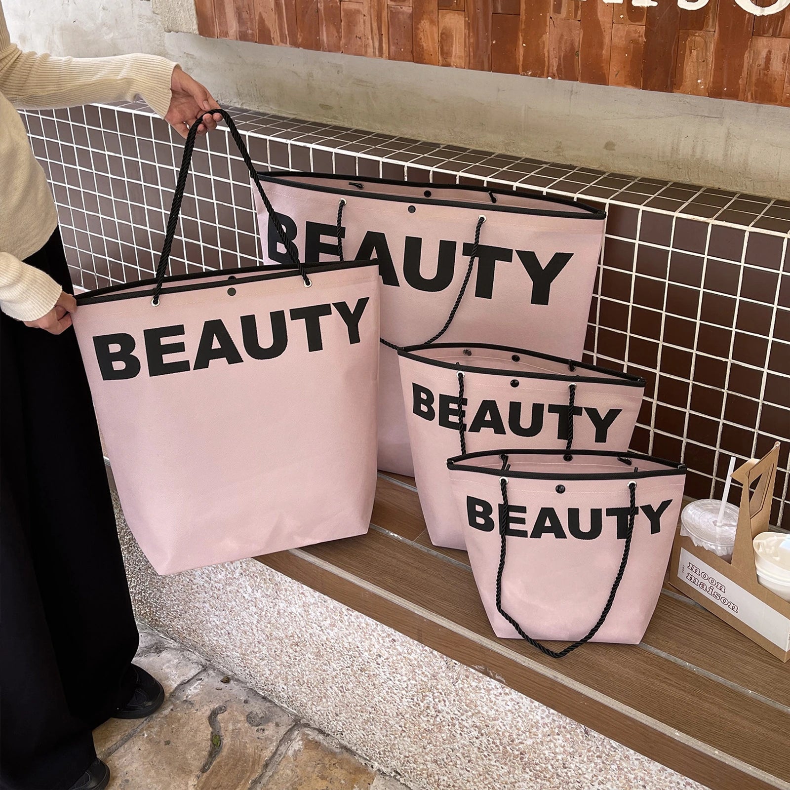 Large-Capacity Non-Woven Tote Bags — 10 Styles — Bucket Tote — Light Purple