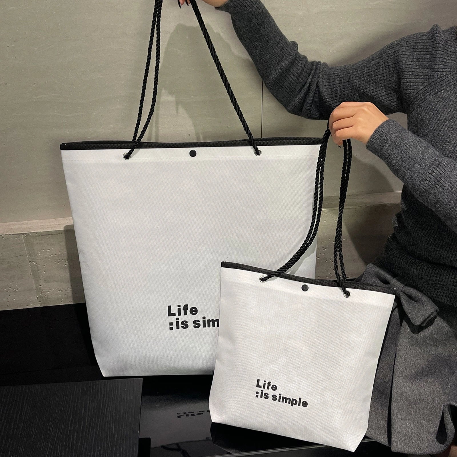 Large-Capacity Non-Woven Tote Bags — 10 Styles — Bucket Tote — White