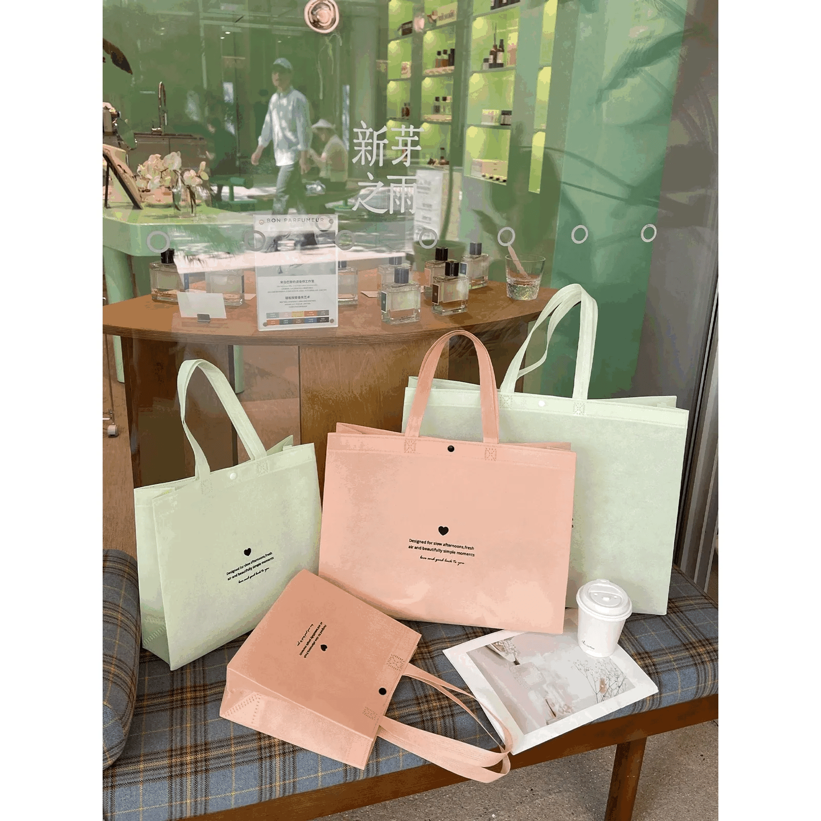 Large-Capacity Non-Woven Tote Bags — 13 Styles animated product view 1