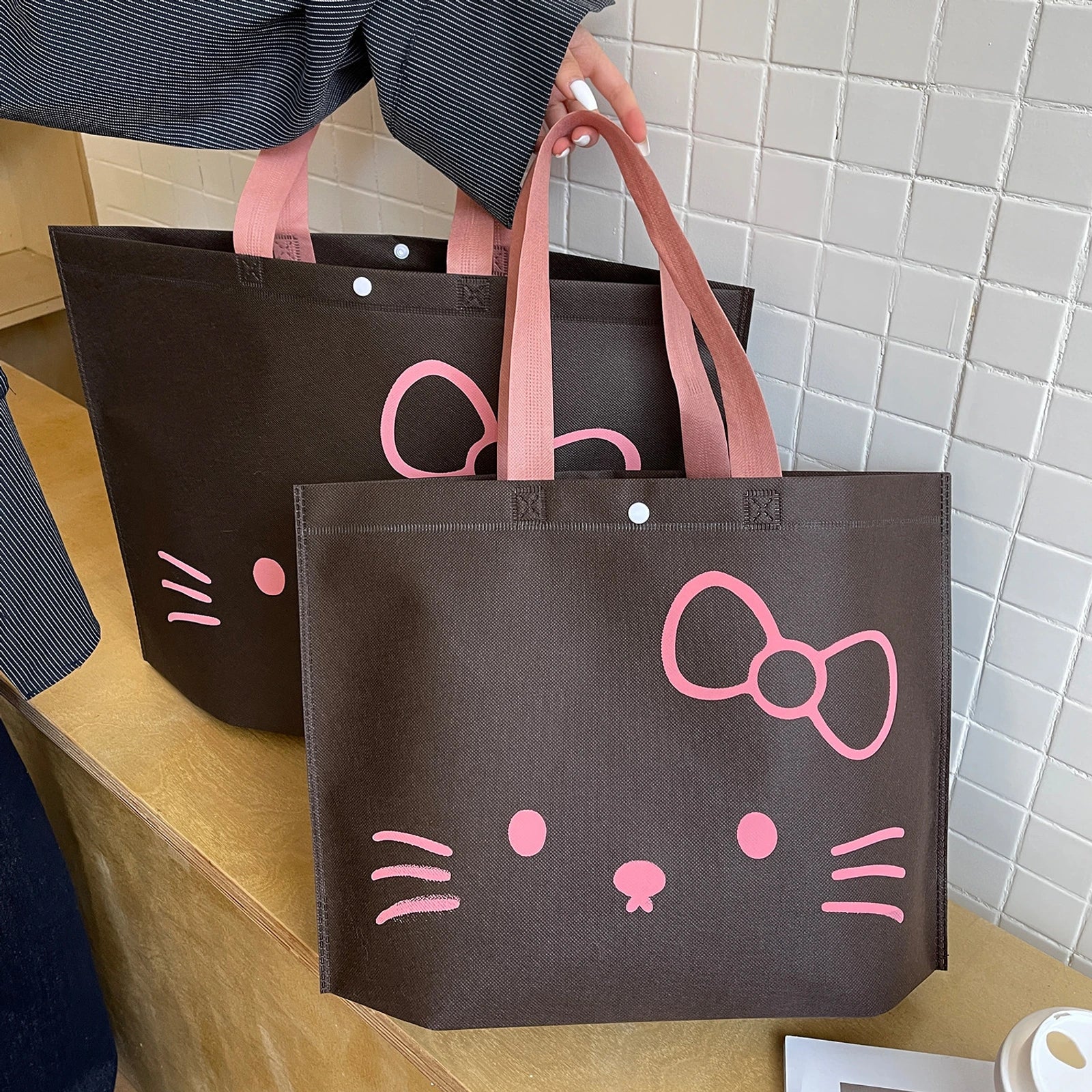 Large-Capacity Non-Woven Tote Bags — 15 Styles — Bow Print Cat Print Coffee Brown Tote