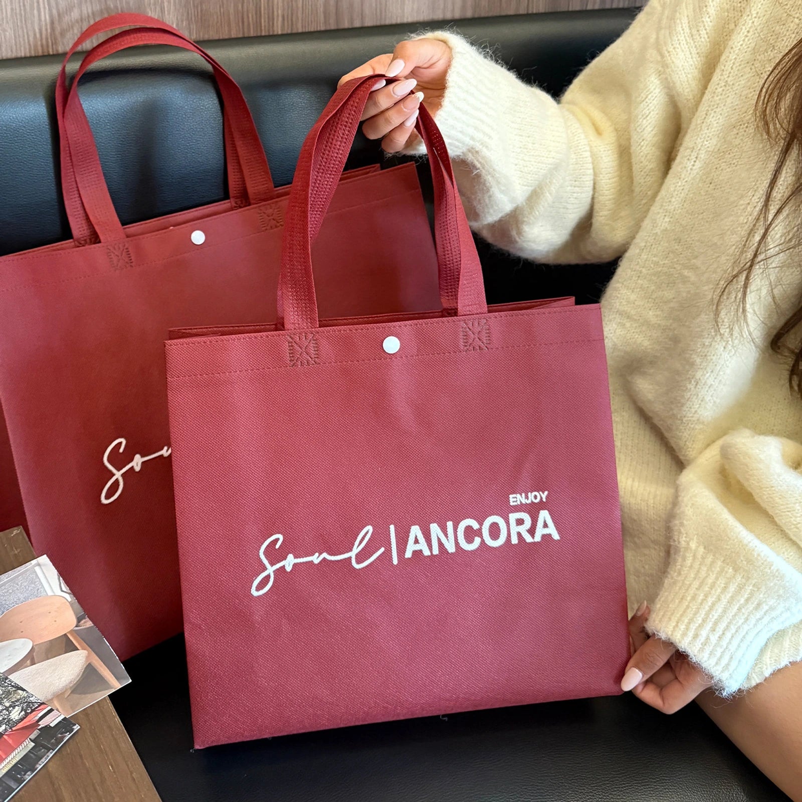 Large-Capacity Non-Woven Tote Bags — 16 Styles — Ancora Red ANCORAShoulder Carry