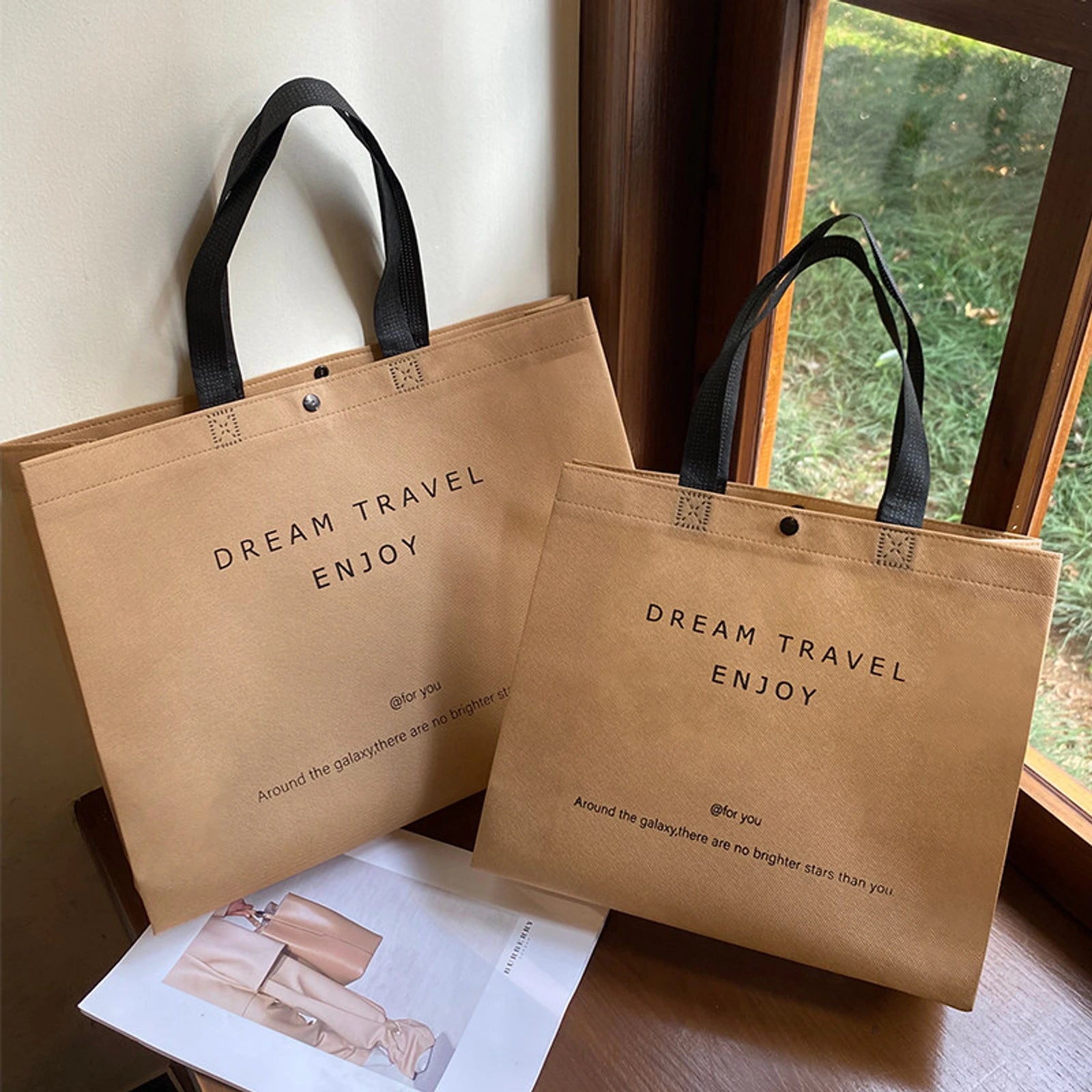 Large-Capacity Non-Woven Tote Bags — 16 Styles — Brown Dream Shoulder Carry