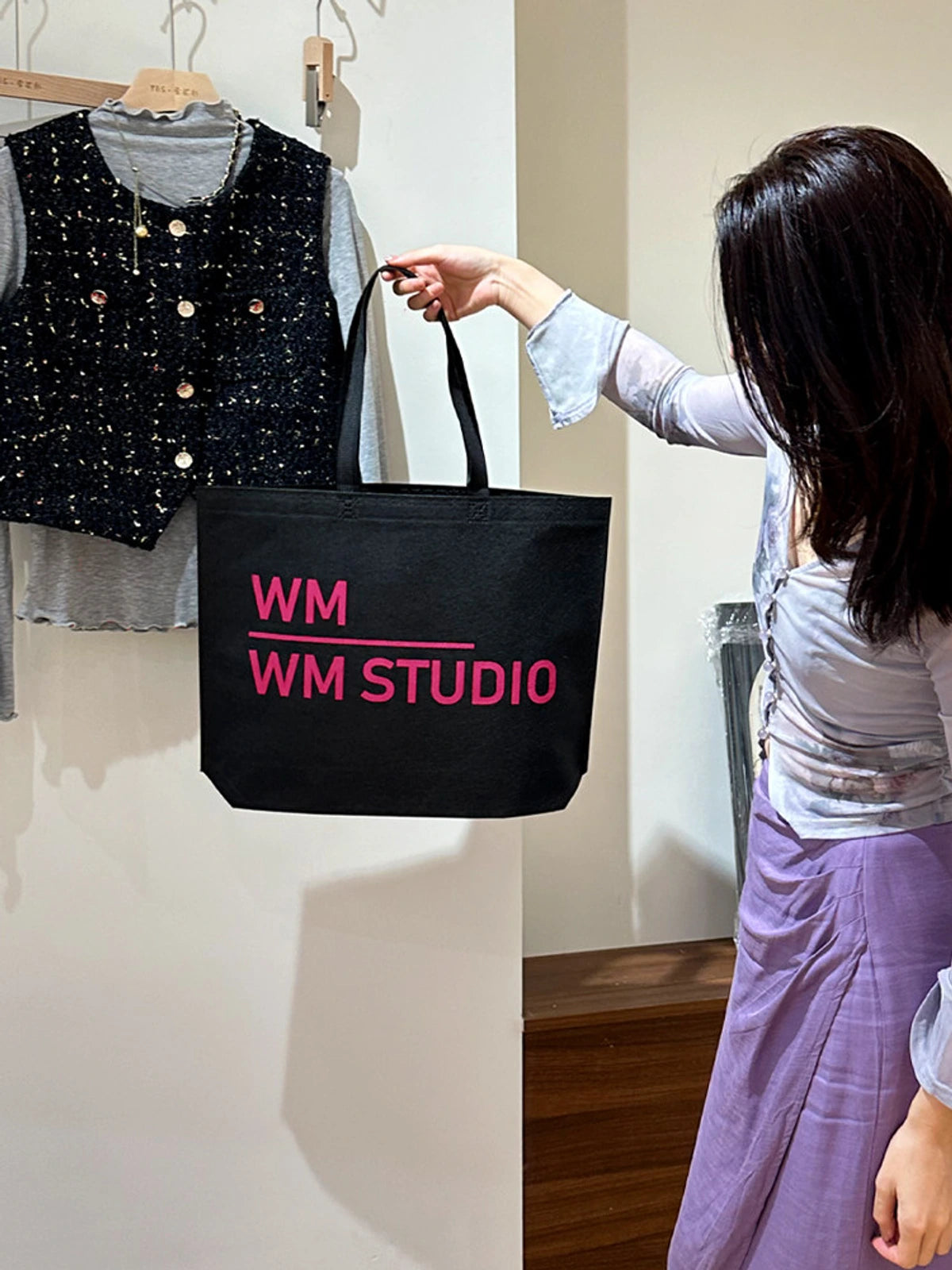 Large-Capacity Non-Woven Tote Bags — 2 Styles product view 1