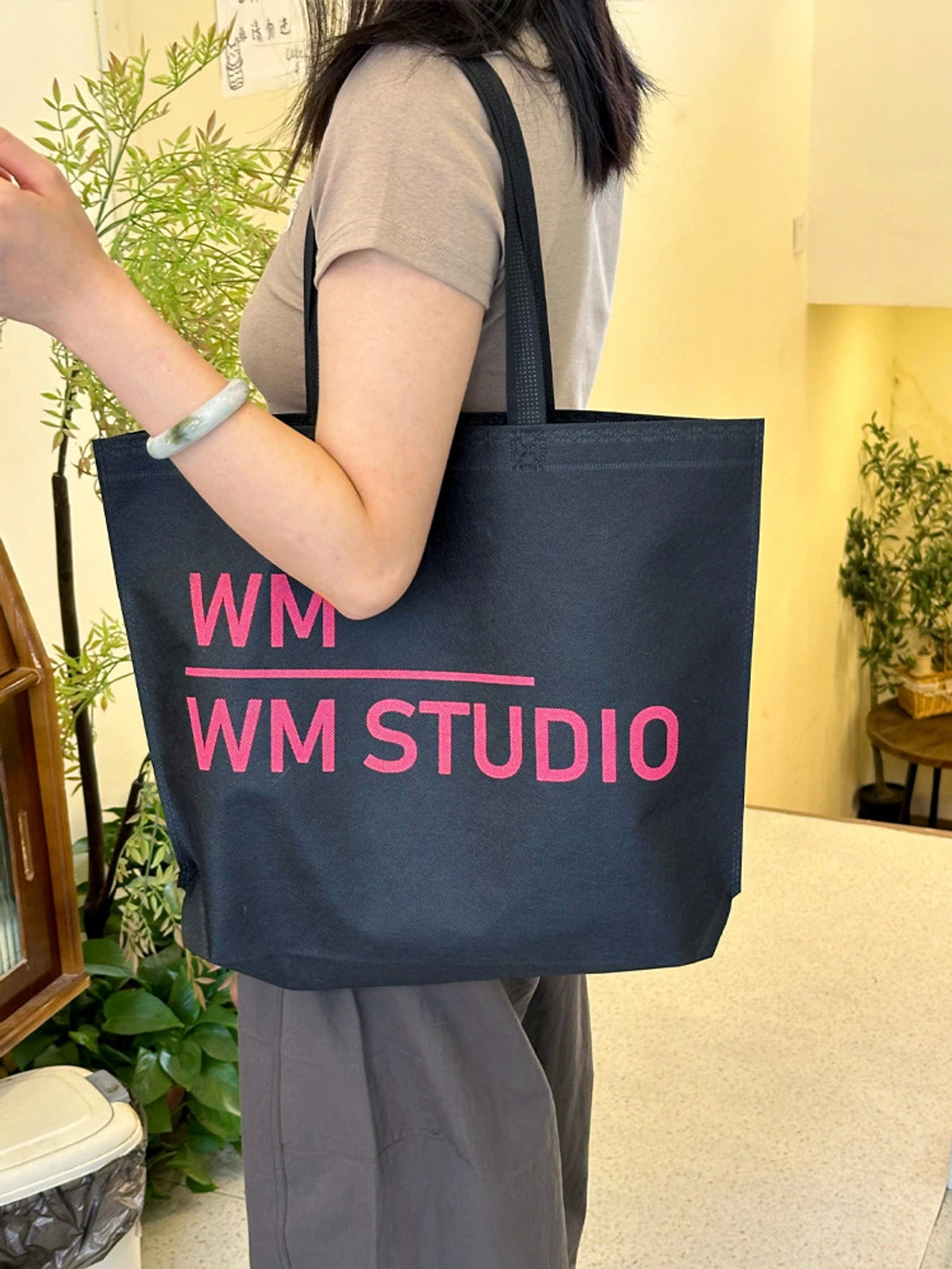 Large-Capacity Non-Woven Tote Bags — 2 Styles product view 4