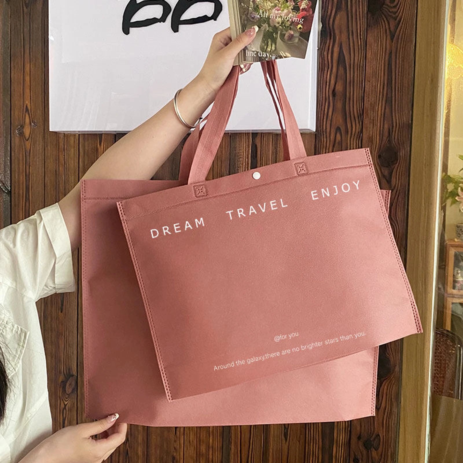 Large-Capacity Non-Woven Tote Bags — 22 Styles — DREAMPink Shoulder Carry Gusseted Tote