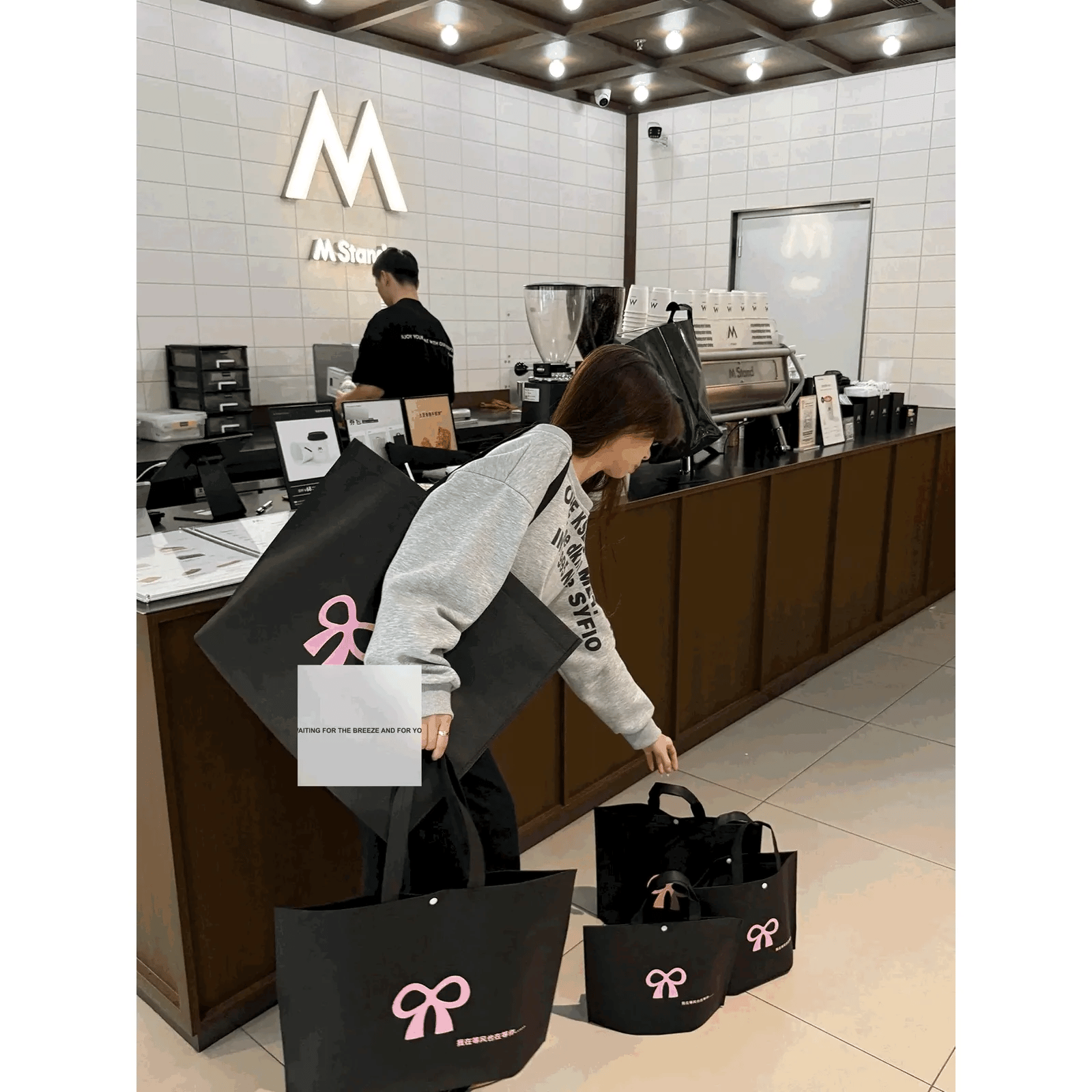 Large-Capacity Non-Woven Tote Bags — 22 Styles animated product view 1