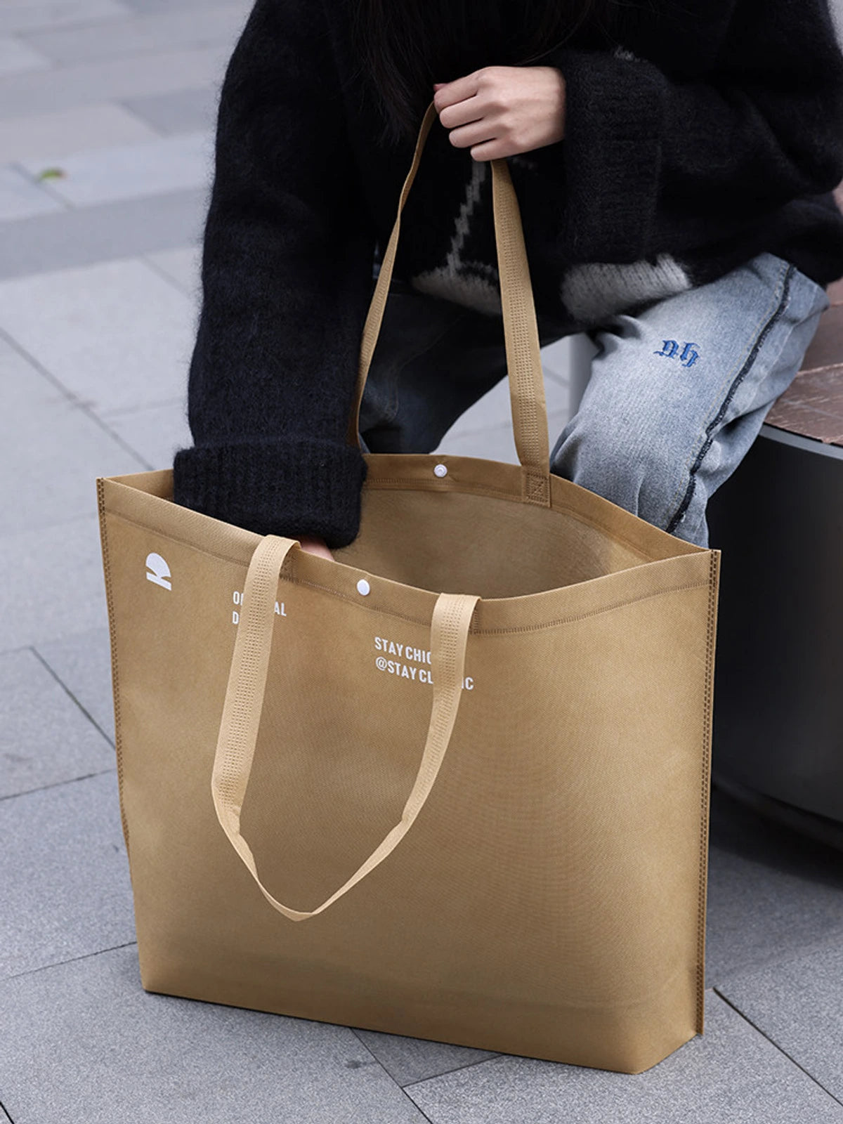 Large-Capacity Non-Woven Tote Bags — 4 Styles product view 1
